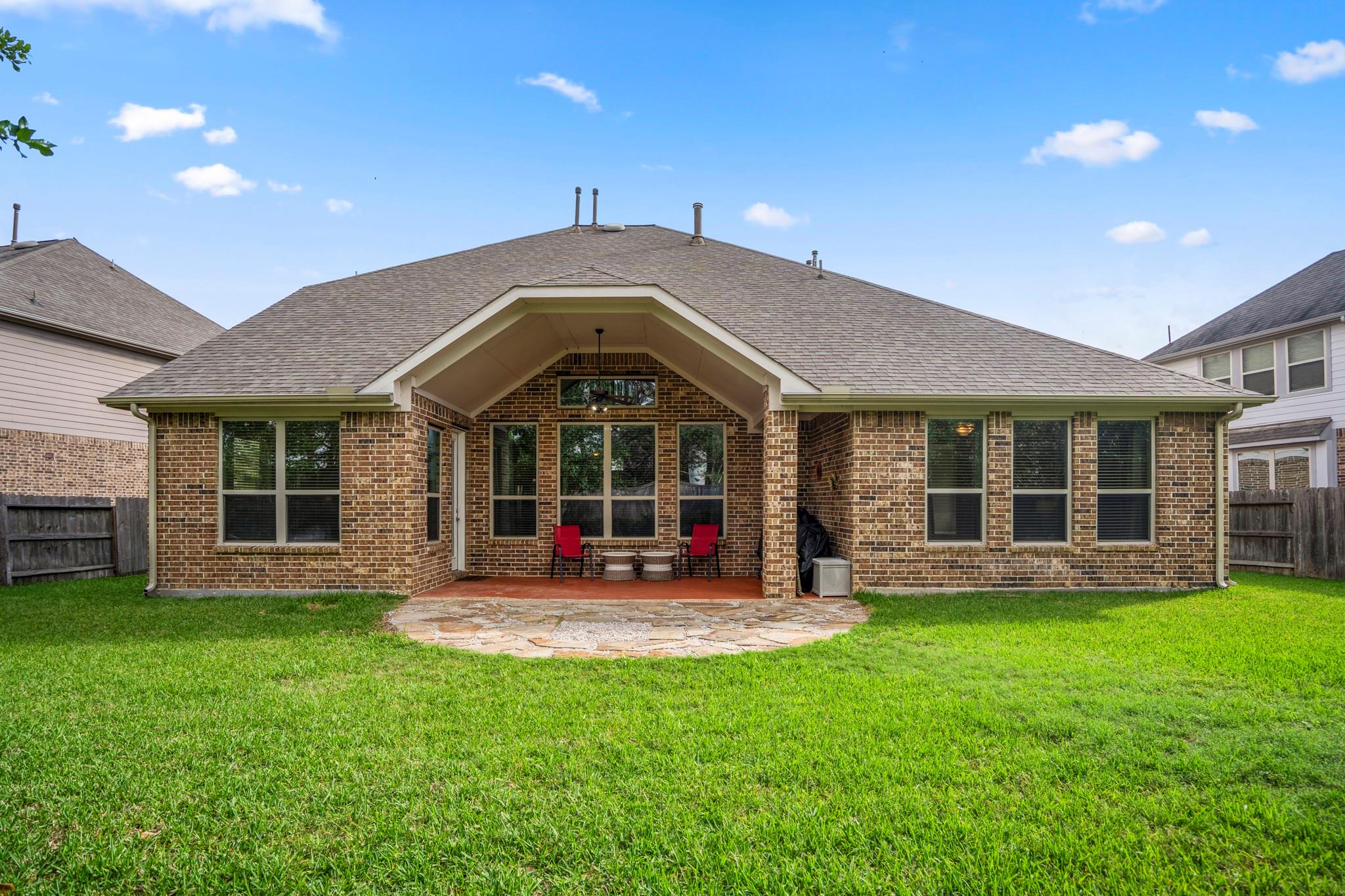 6815 Cottonwood Crest Lane