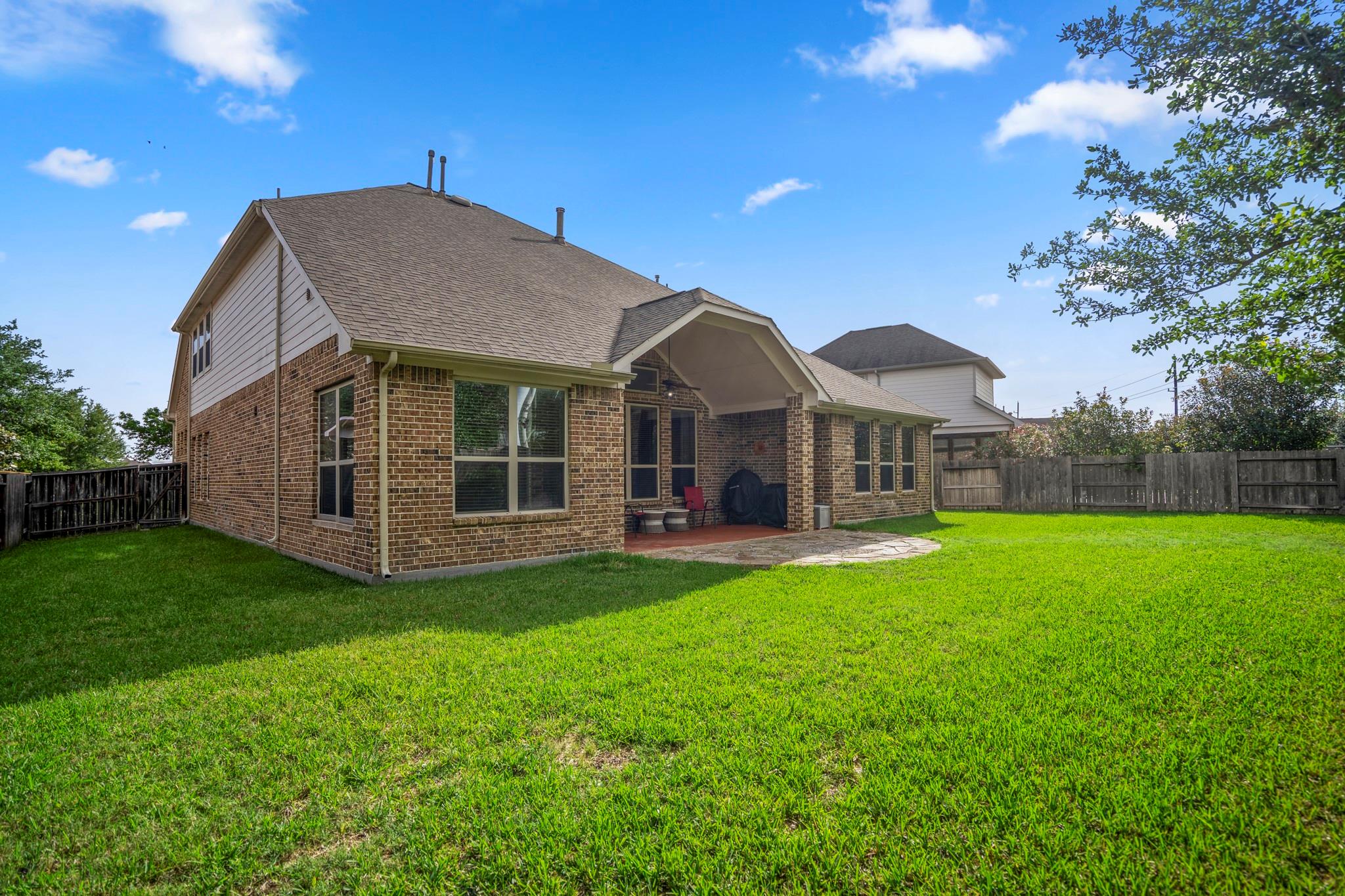 6815 Cottonwood Crest Lane