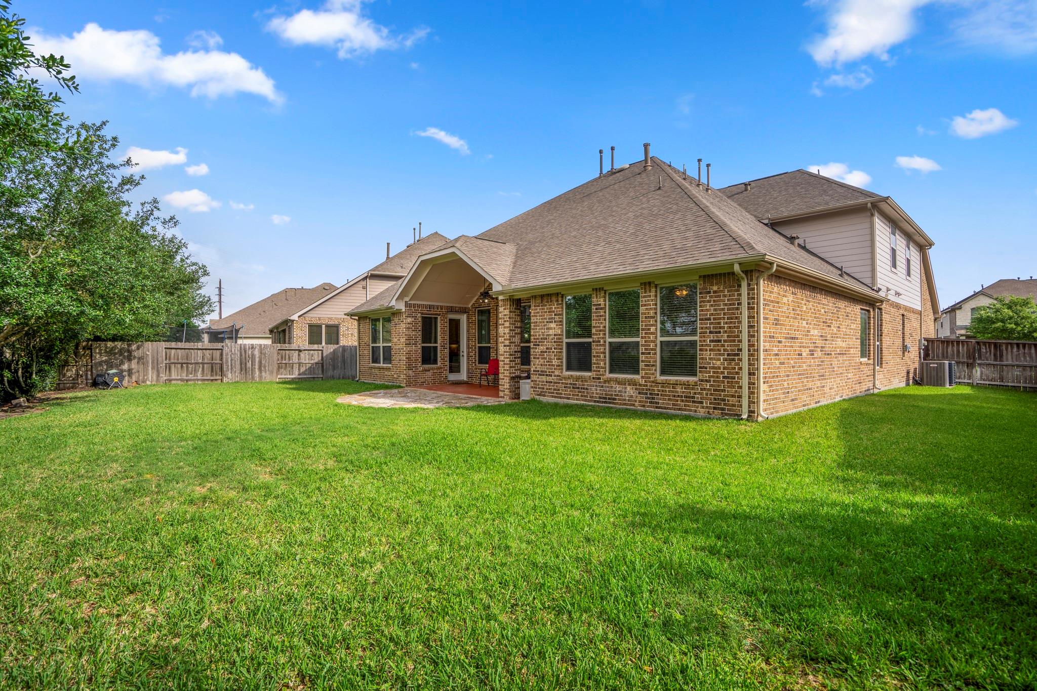 6815 Cottonwood Crest Lane