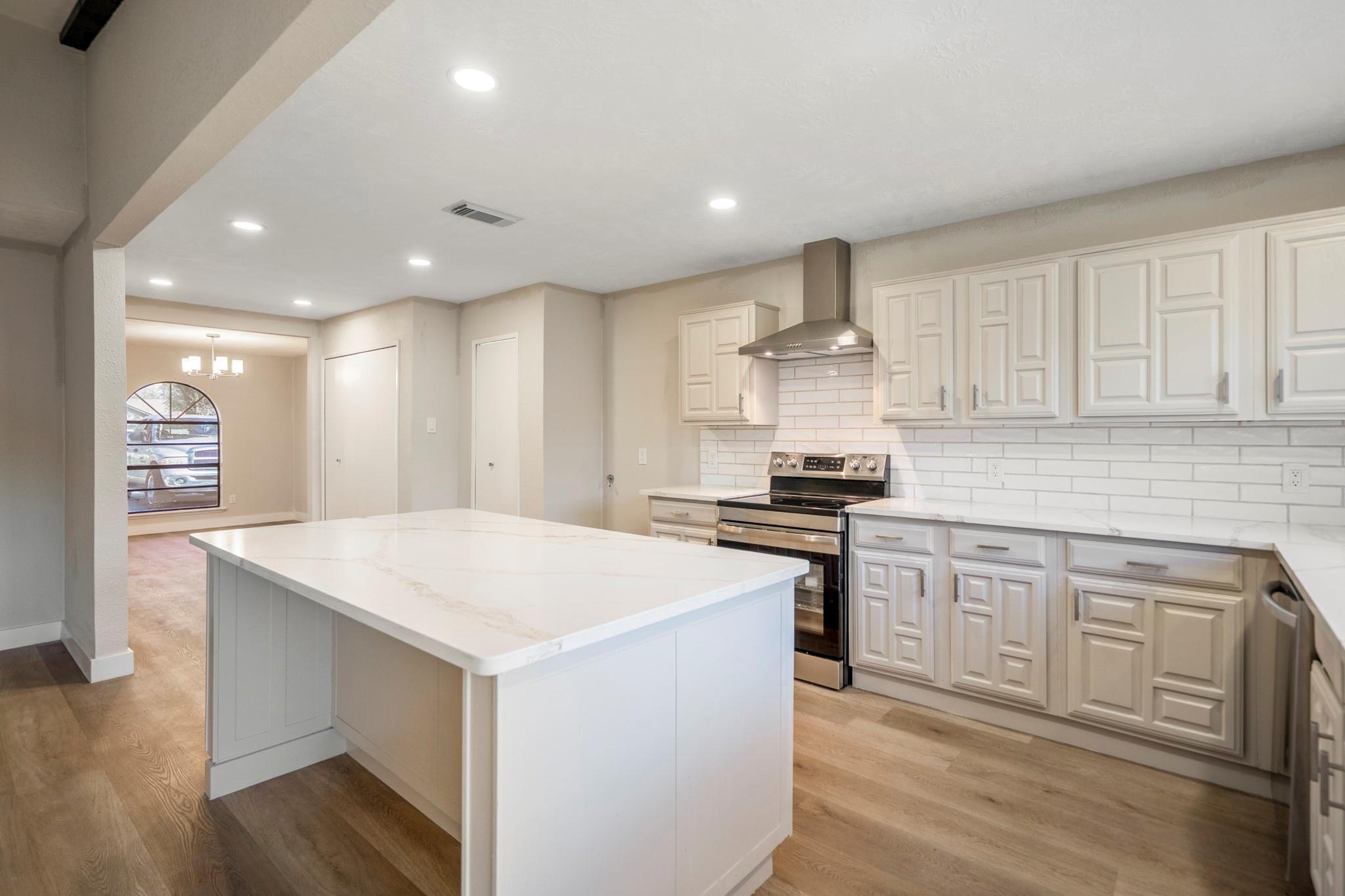 16723 Kieth Harrow Blvd