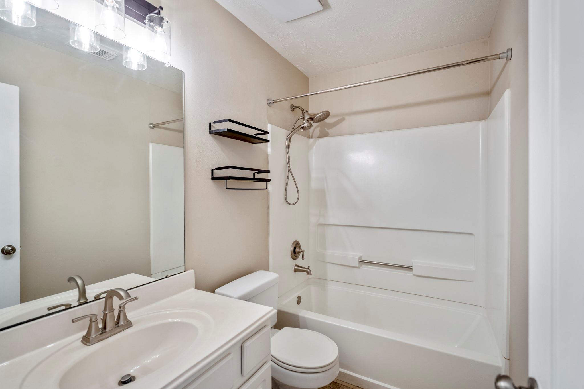 5526 Postwood Green Lane