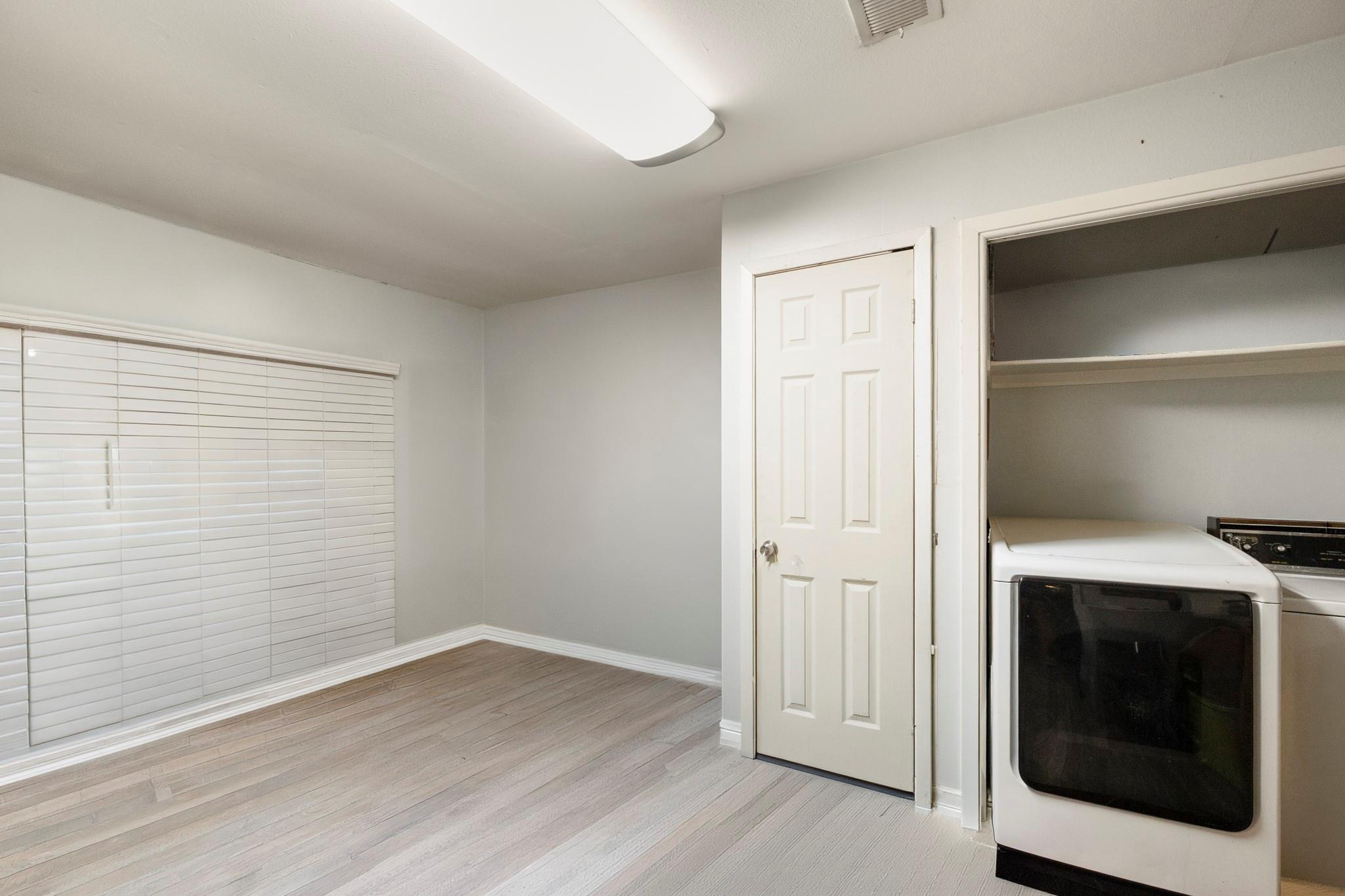 4509 Kingsbury Street