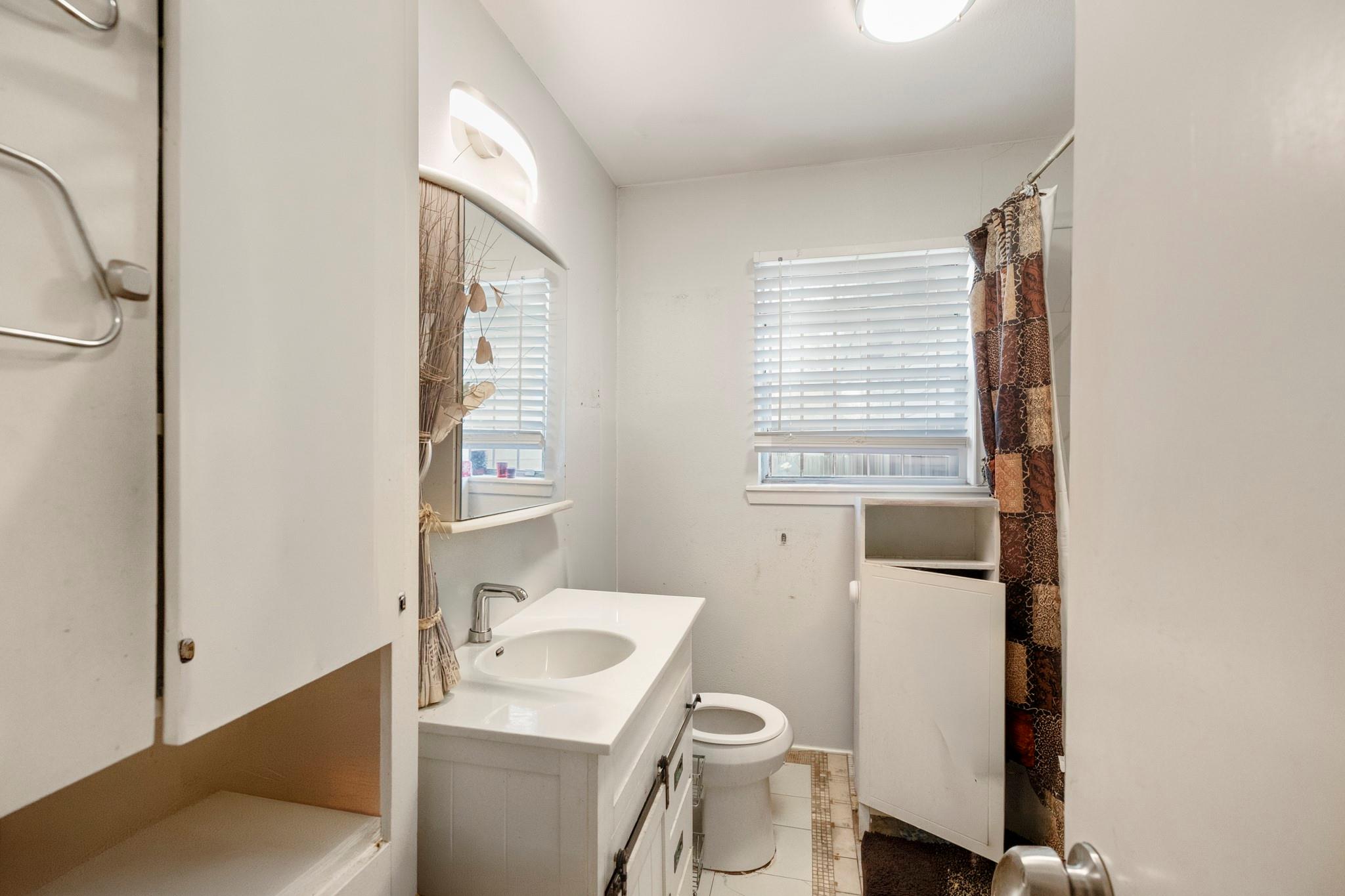 4509 Kingsbury Street