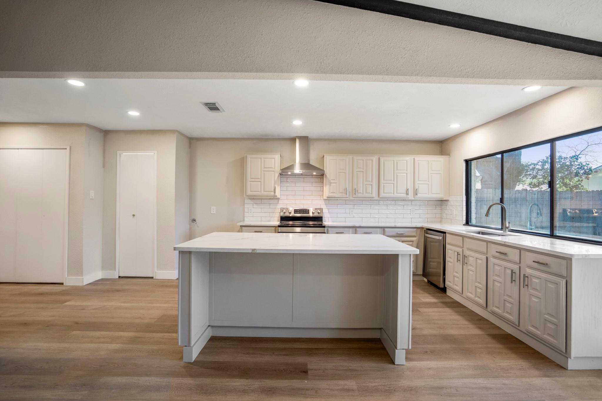 16723 Kieth Harrow Blvd