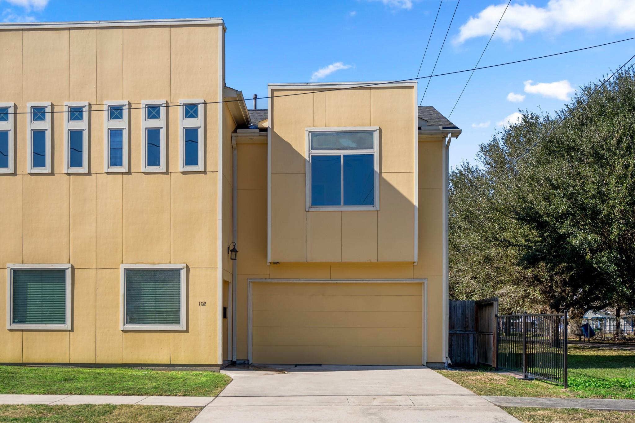 104 Estelle Street