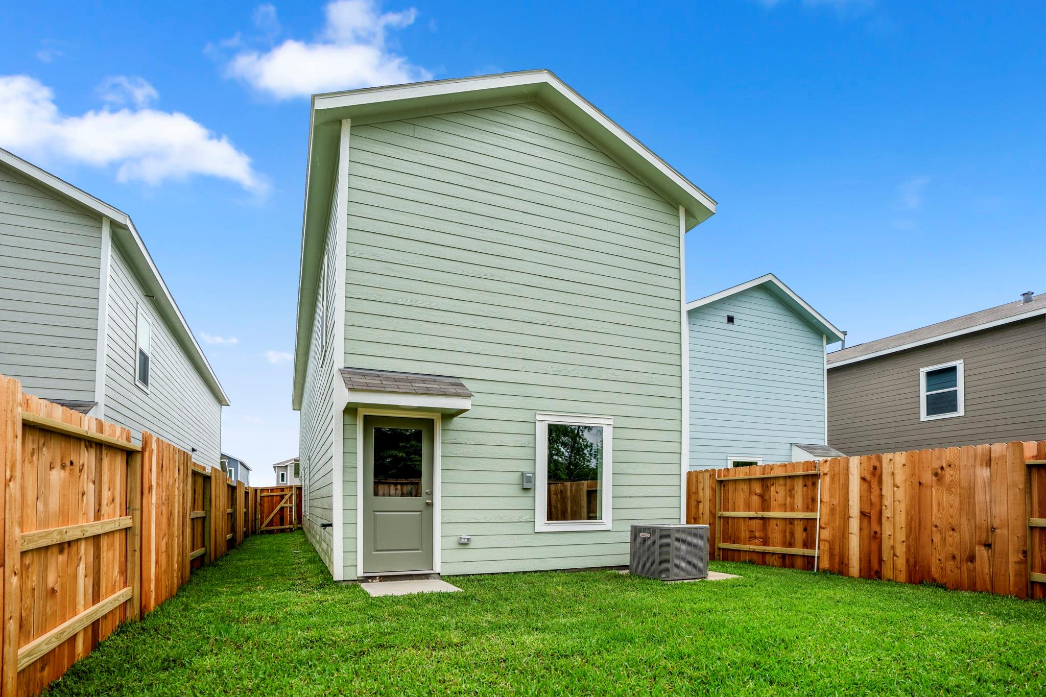 21443 Carosella Dr