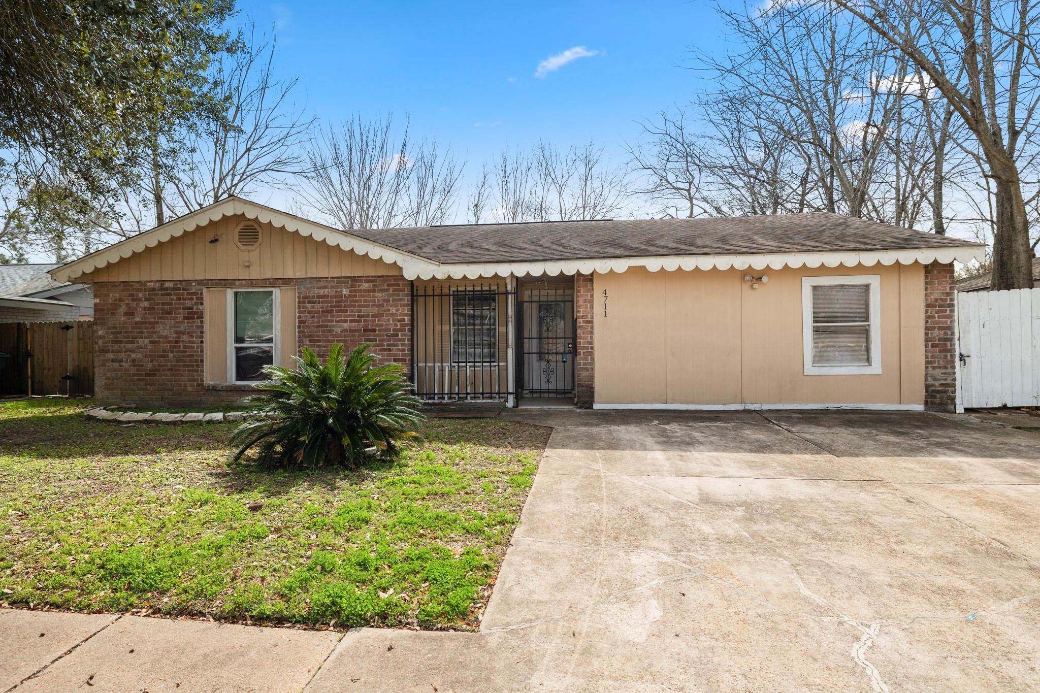 4711 Beechaven Street