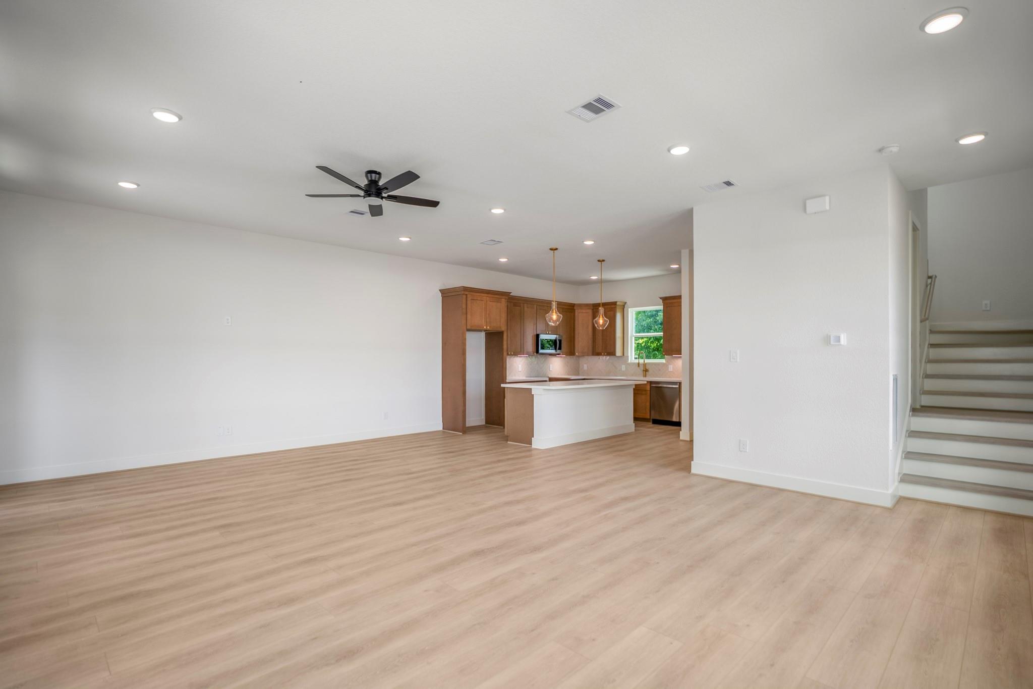 1224 E 23rd Street