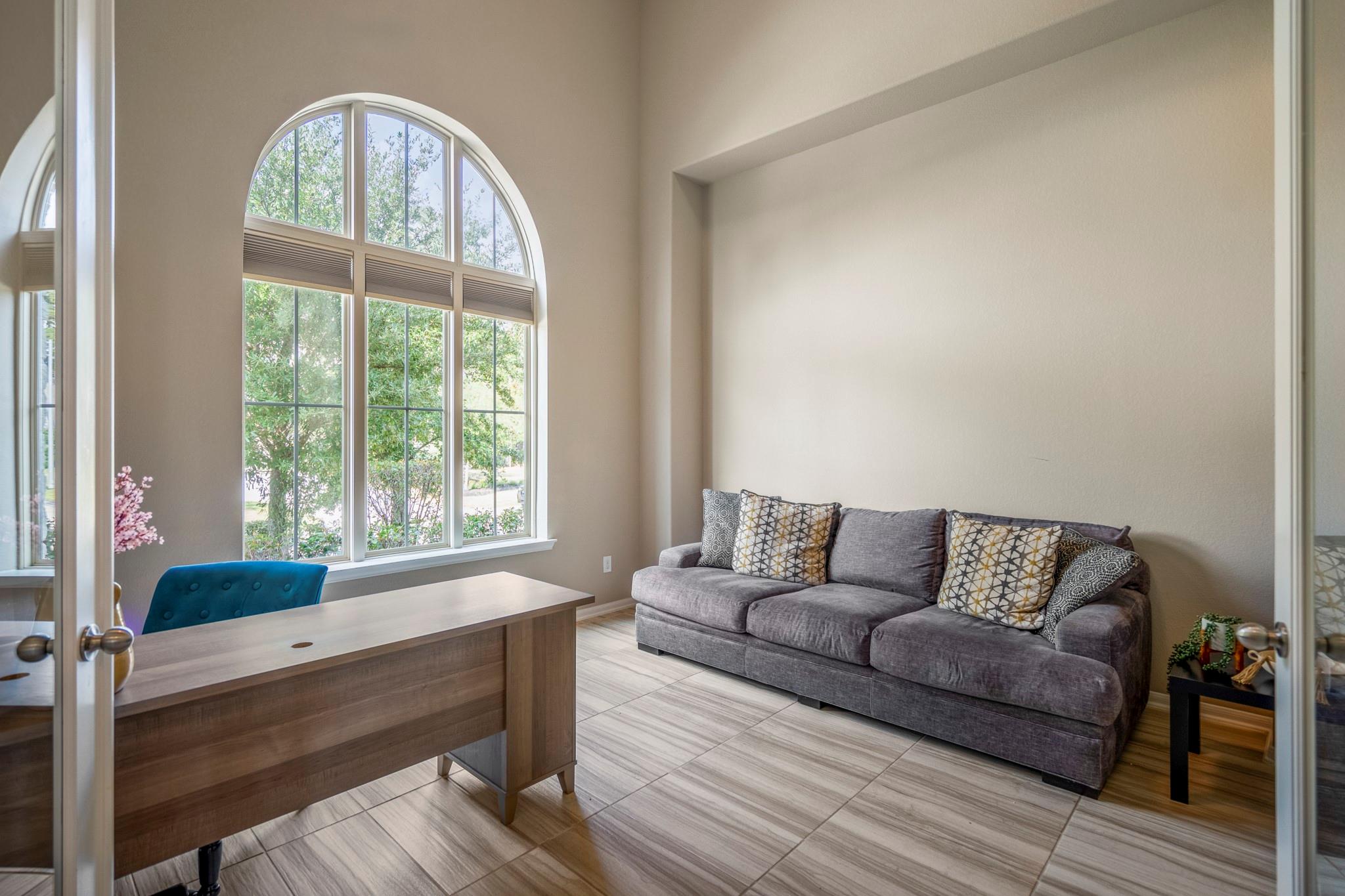 507 Woodsy Pine Court