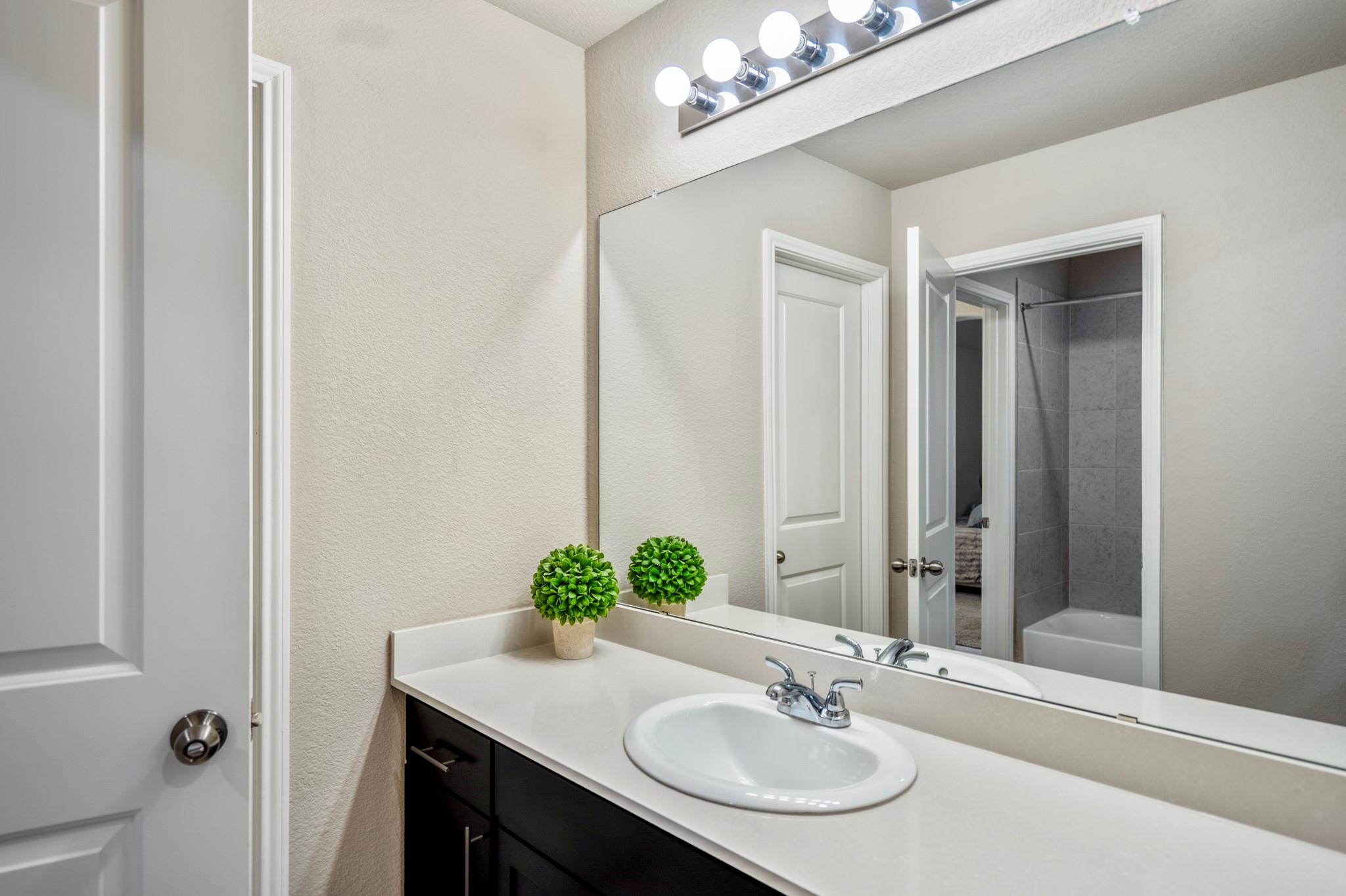 507 Woodsy Pine Court