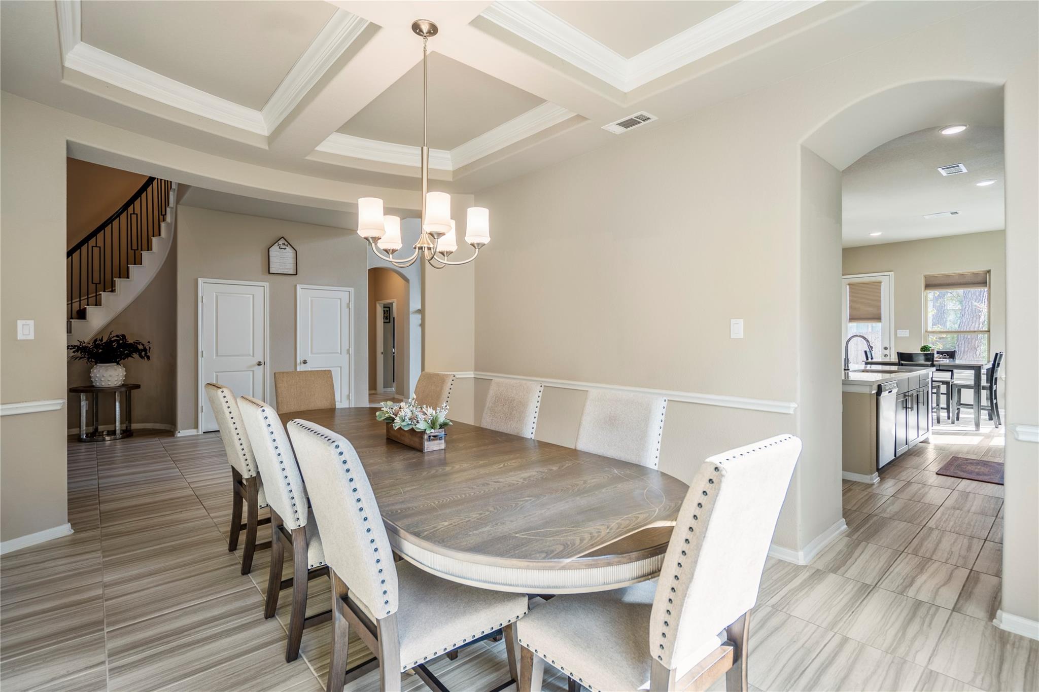 507 Woodsy Pine Court