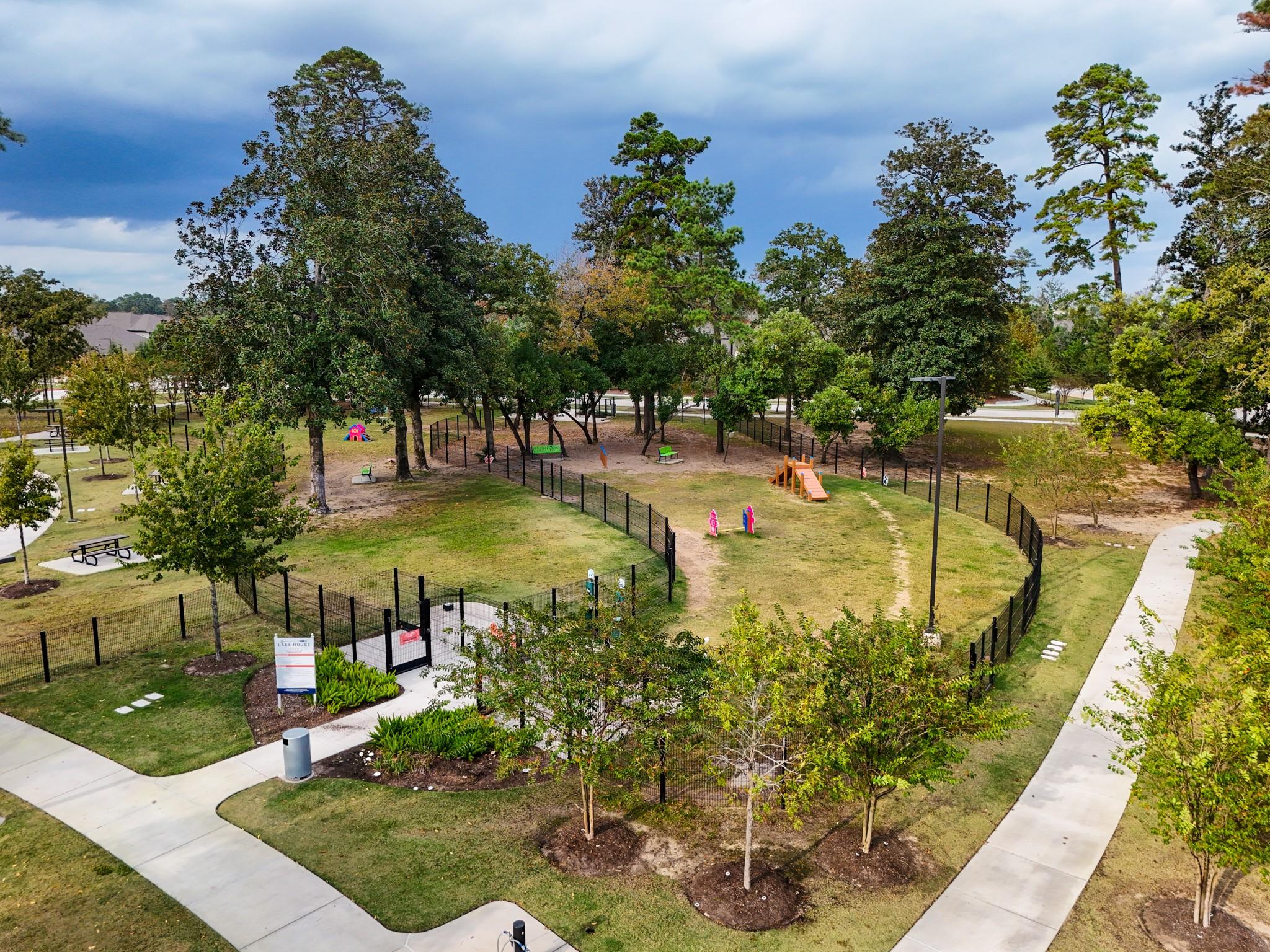 507 Woodsy Pine Court