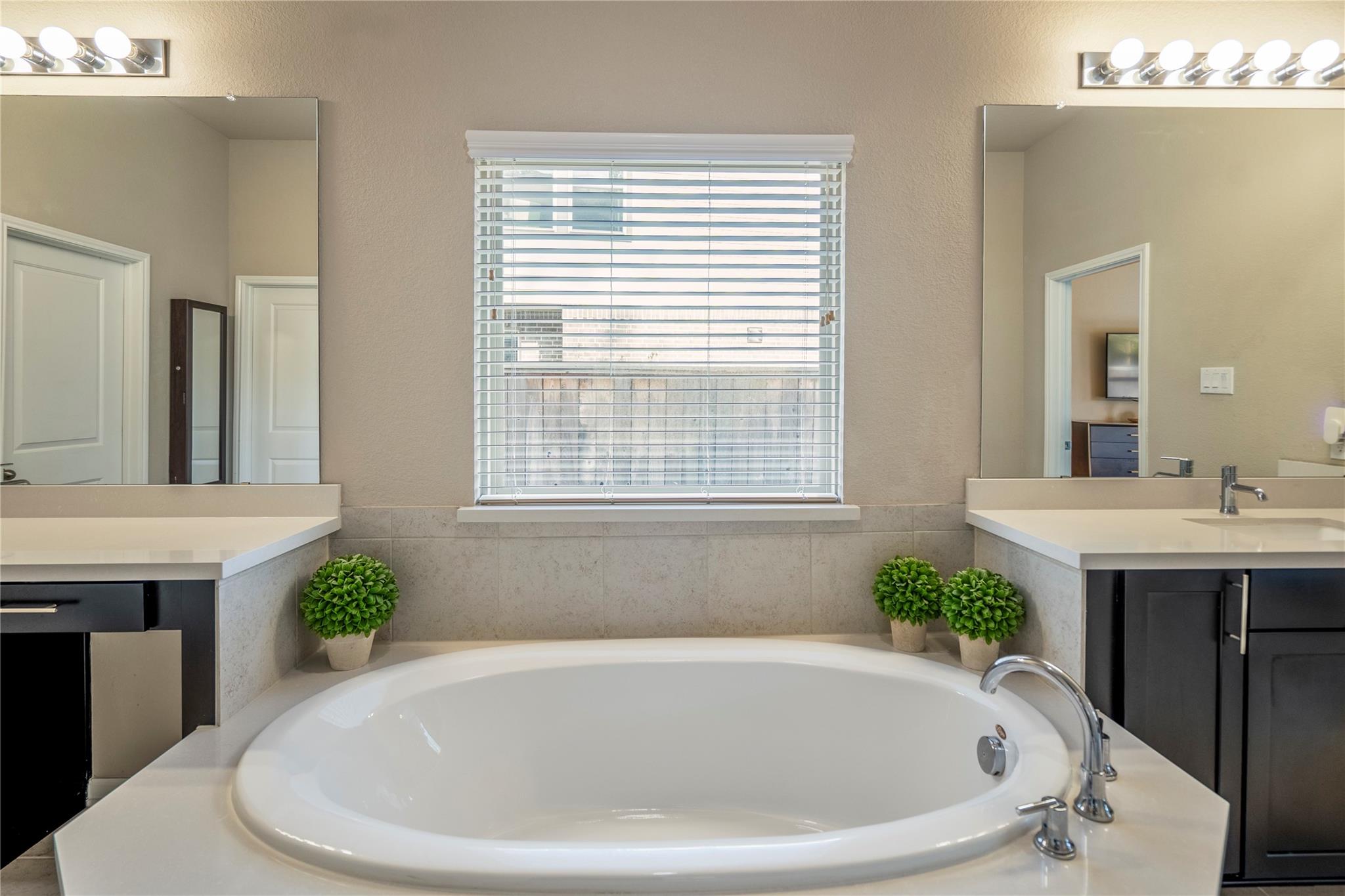 507 Woodsy Pine Court