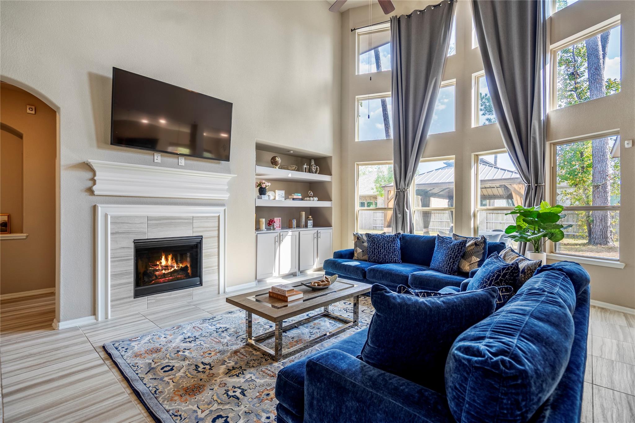 507 Woodsy Pine Court