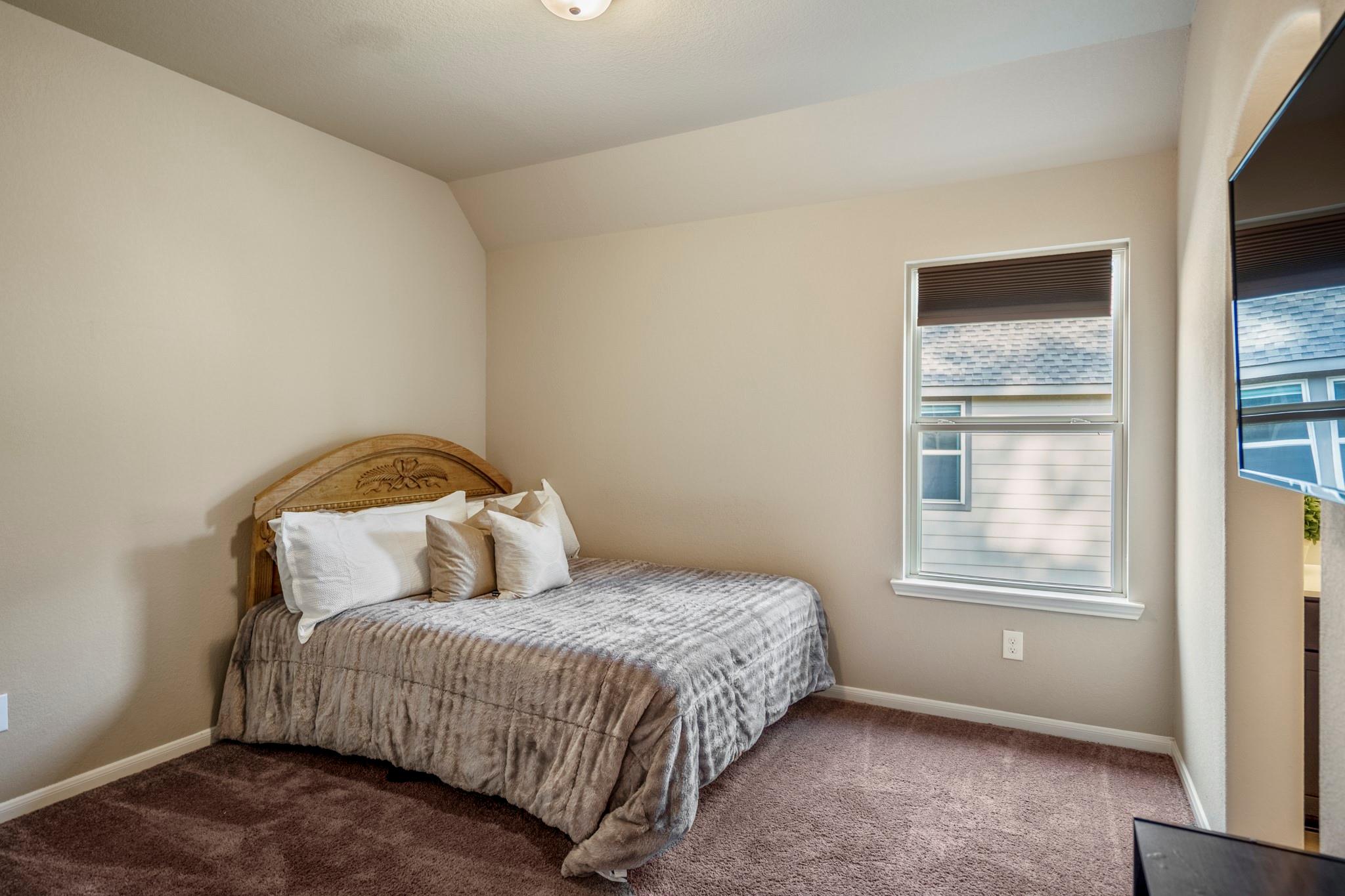 507 Woodsy Pine Court