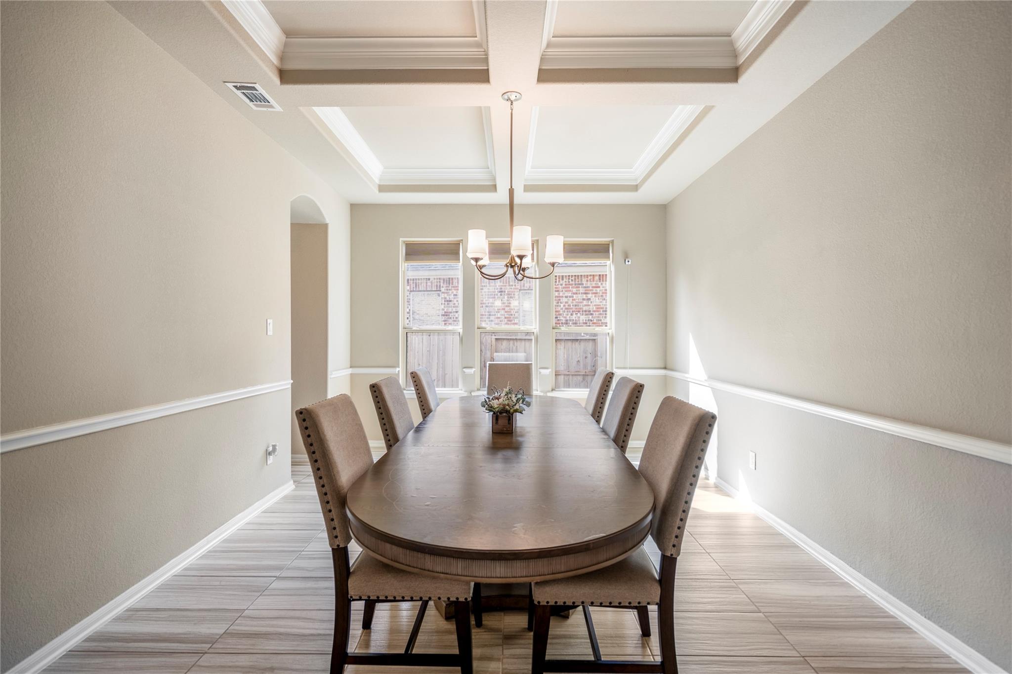 507 Woodsy Pine Court