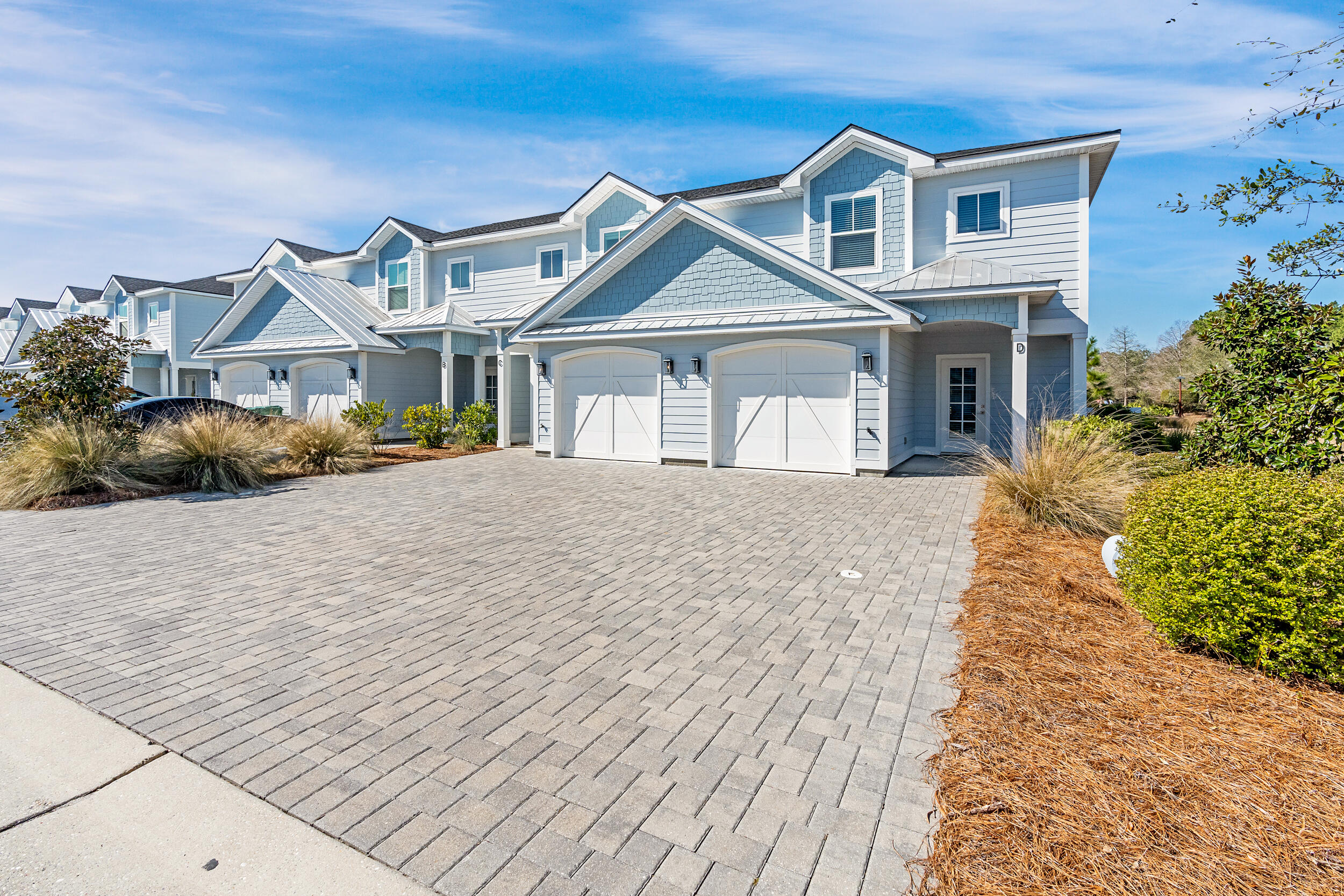 25 Golden Bell Court Unit 25A