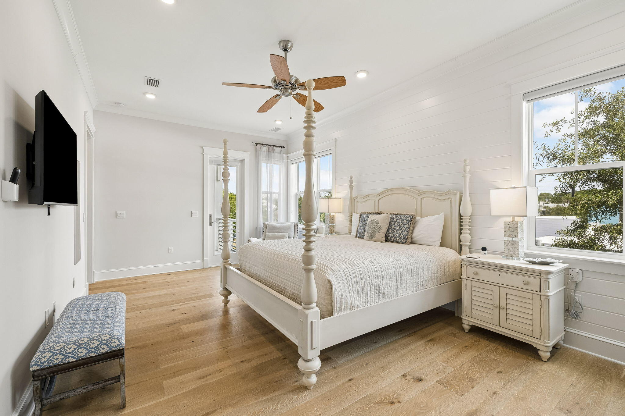 11 Pleasant Street