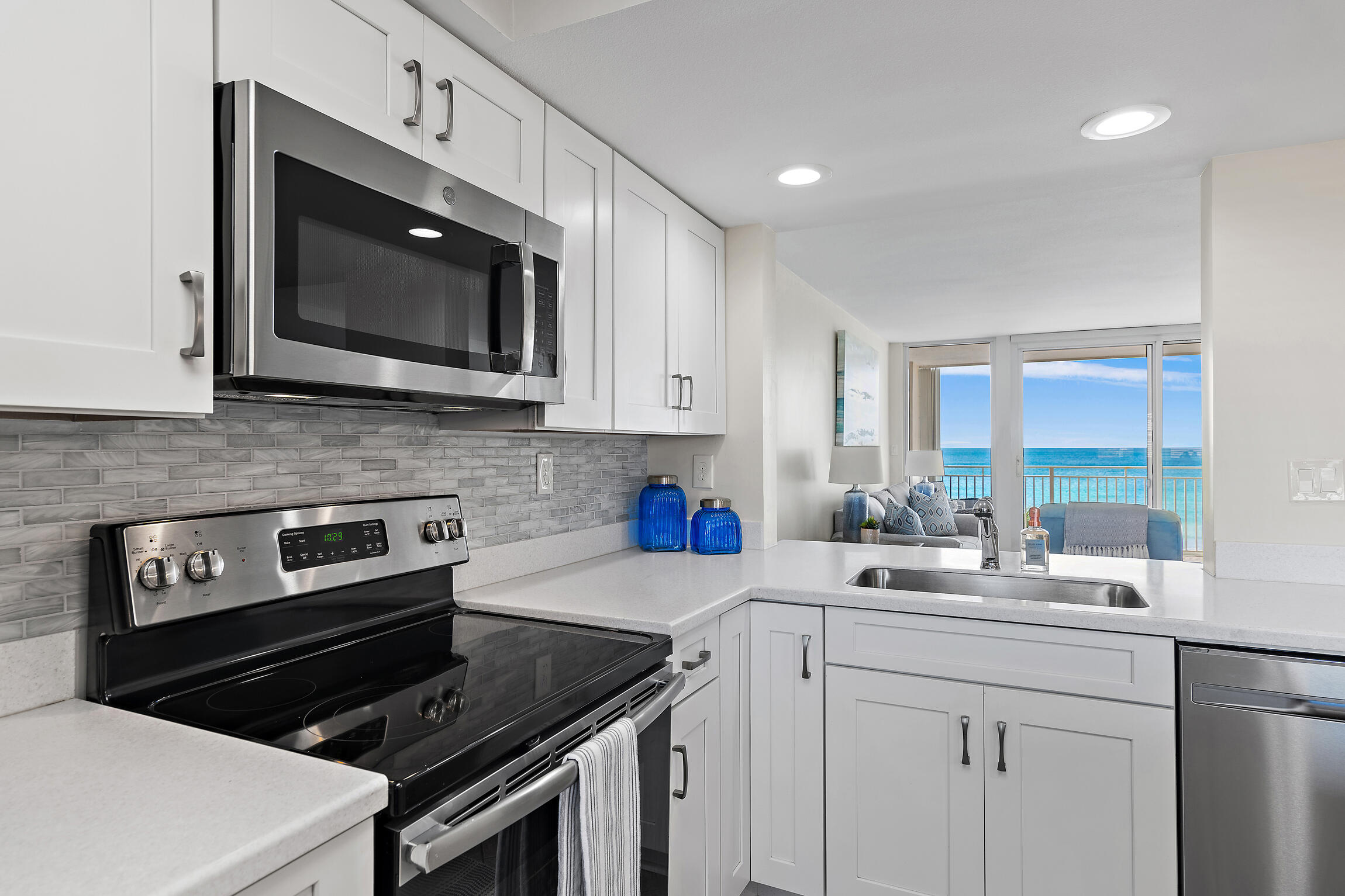 514 Gulf Shore Drive, UNIT 303