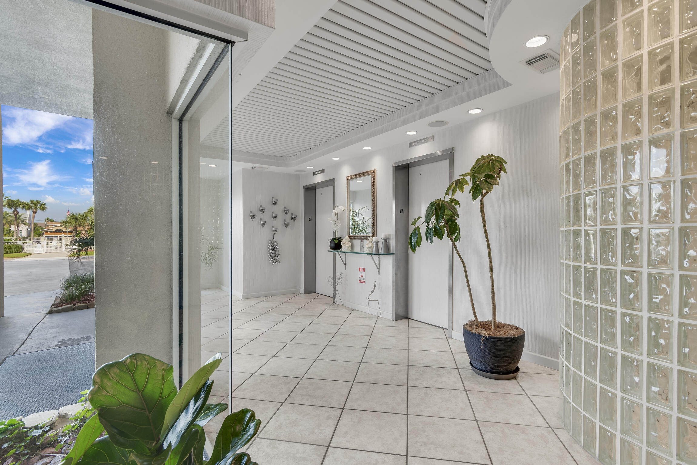 514 Gulf Shore Drive, UNIT 303