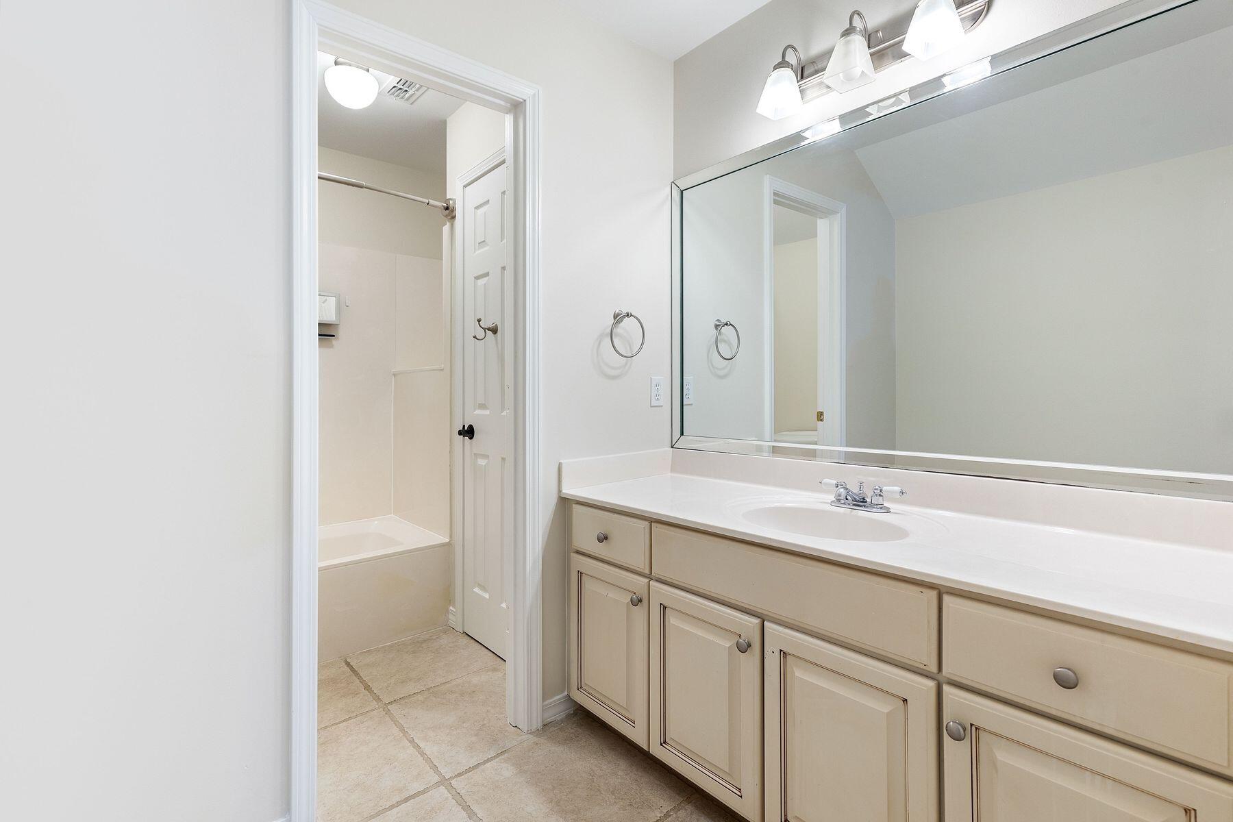 4399 Old Bayou Trail