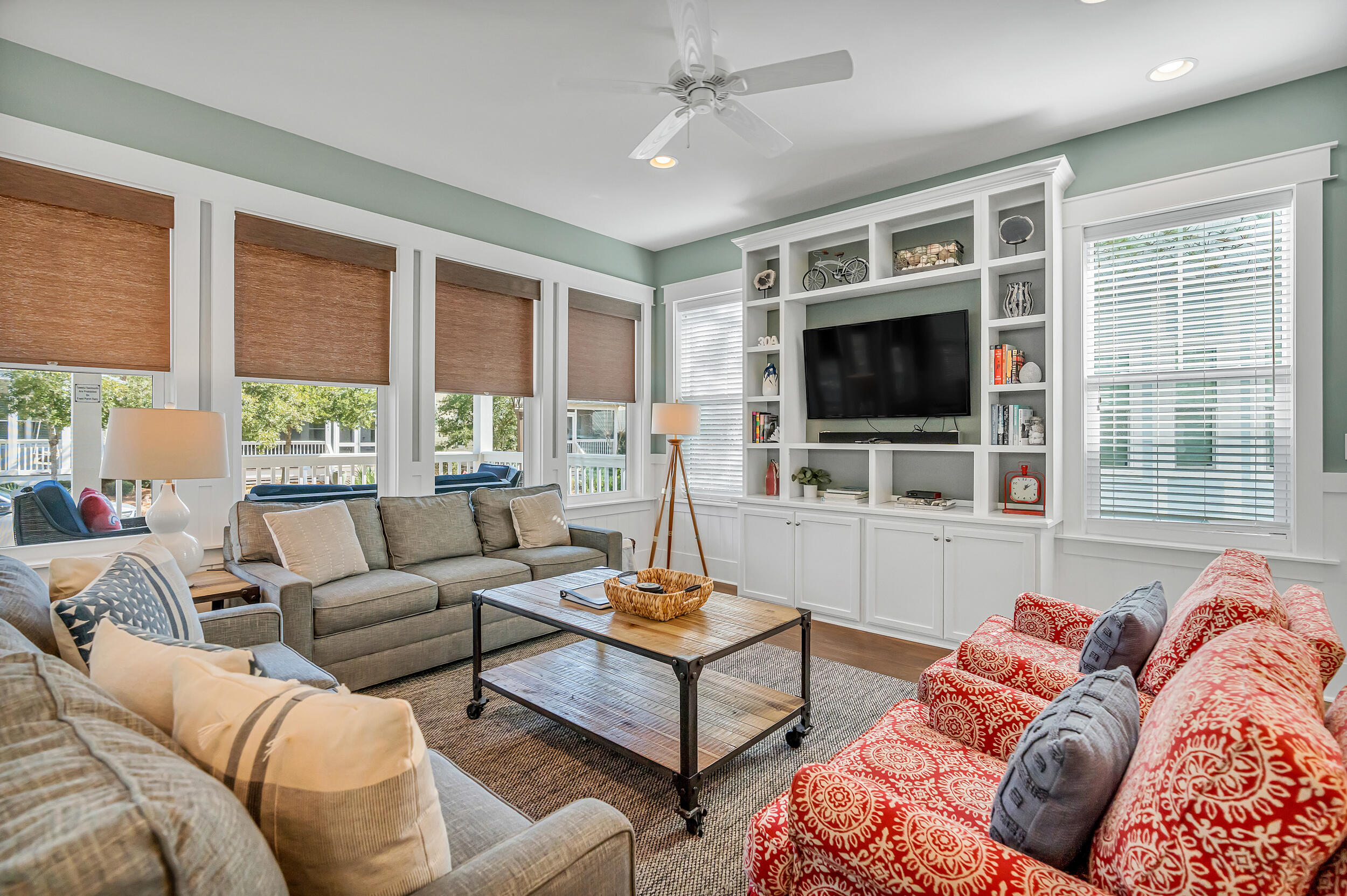 654 Flatwoods Forest Loop