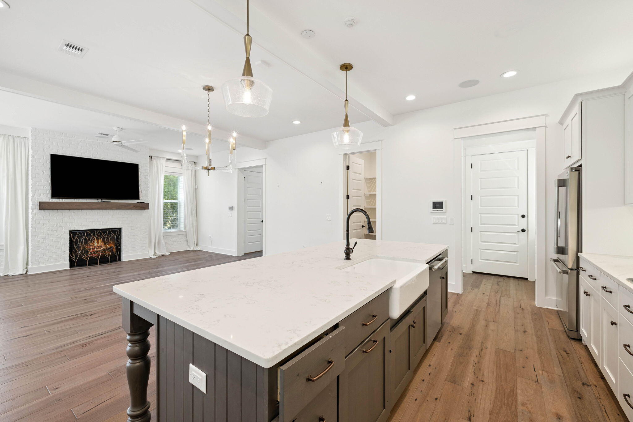 202 Ridgewalk Circle
