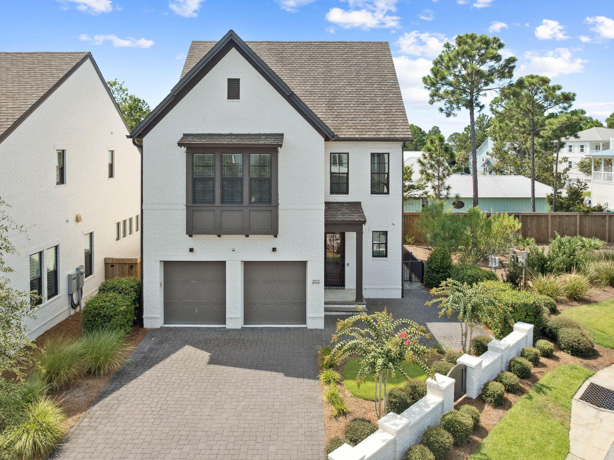 202 Ridgewalk Circle