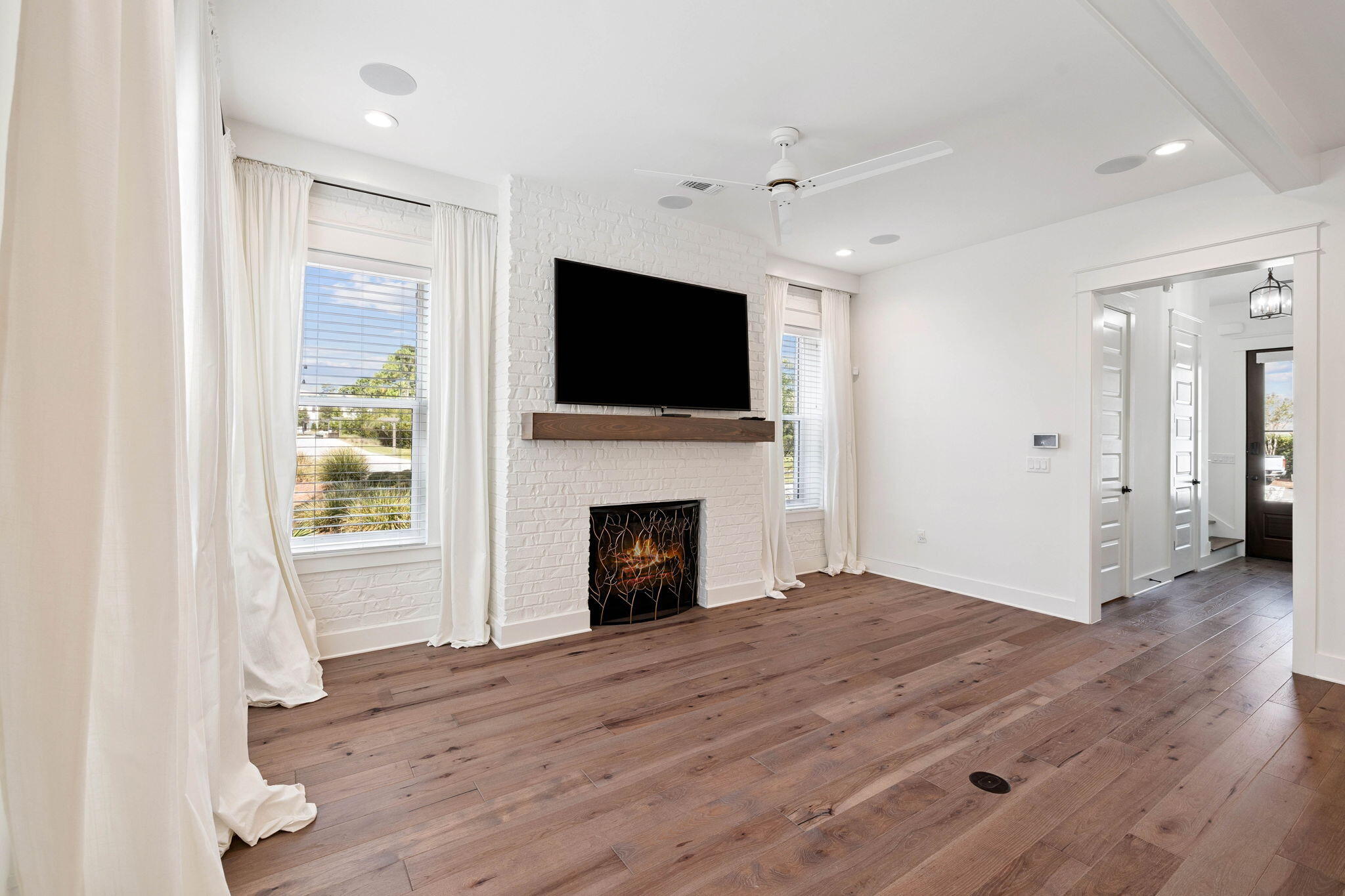 202 Ridgewalk Circle