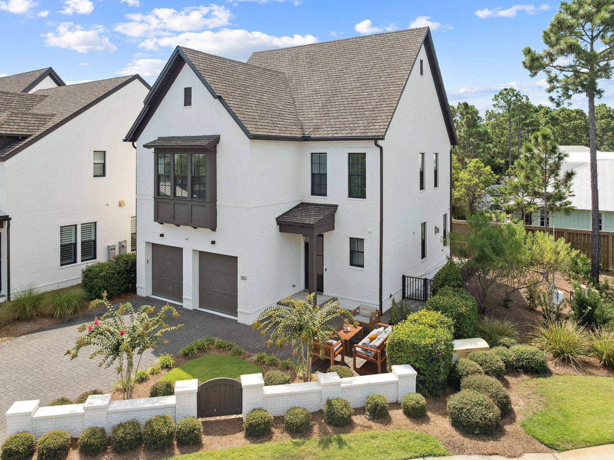 202 Ridgewalk Circle