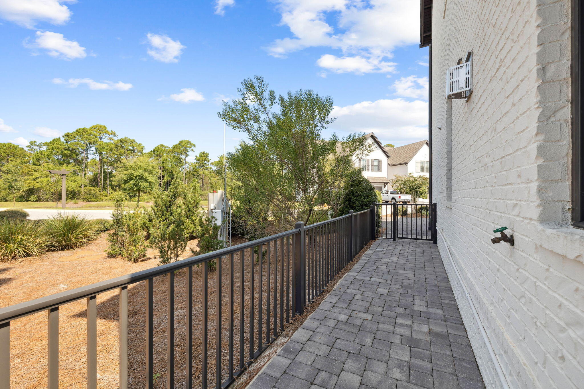 202 Ridgewalk Circle