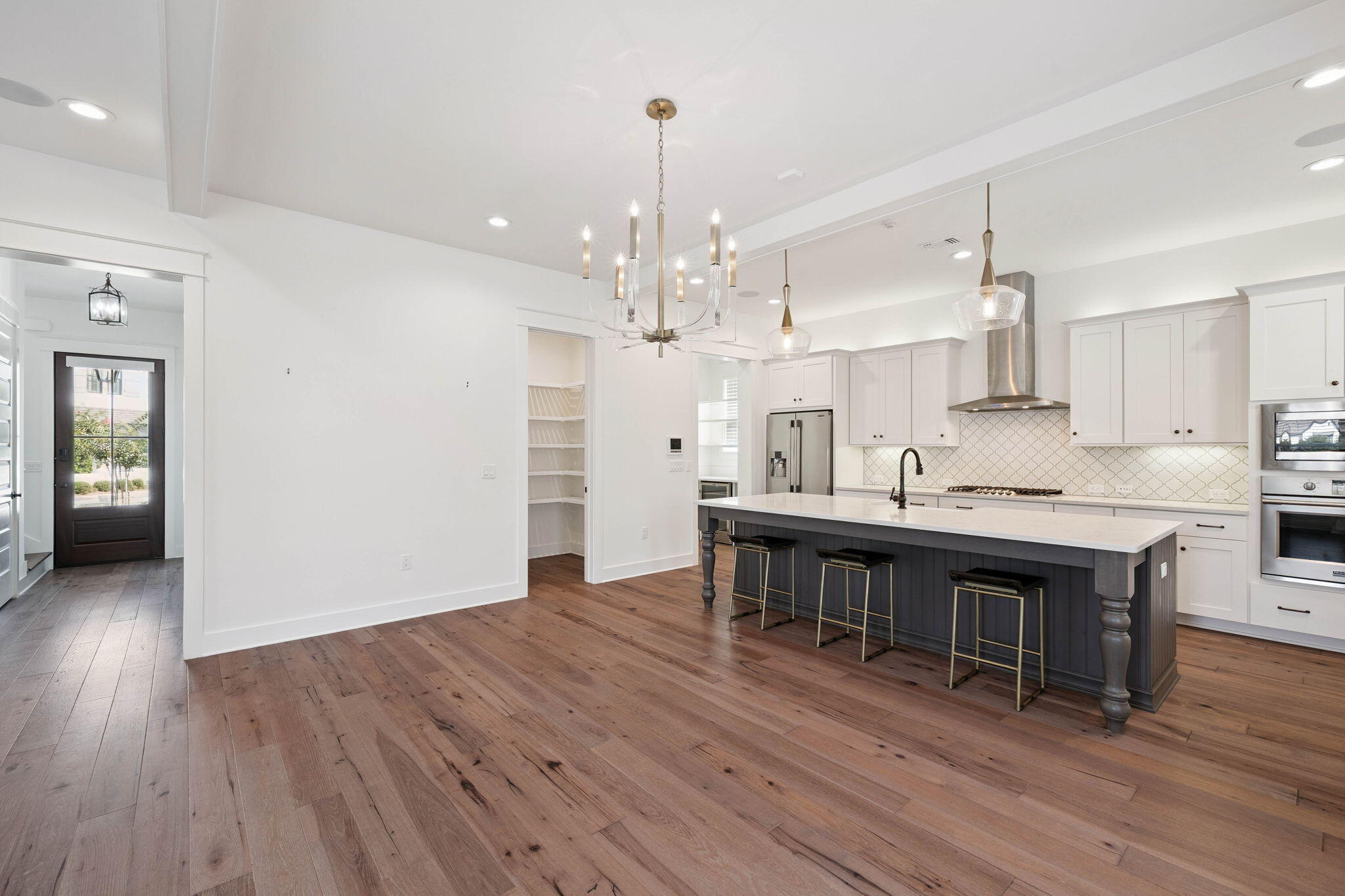 202 Ridgewalk Circle