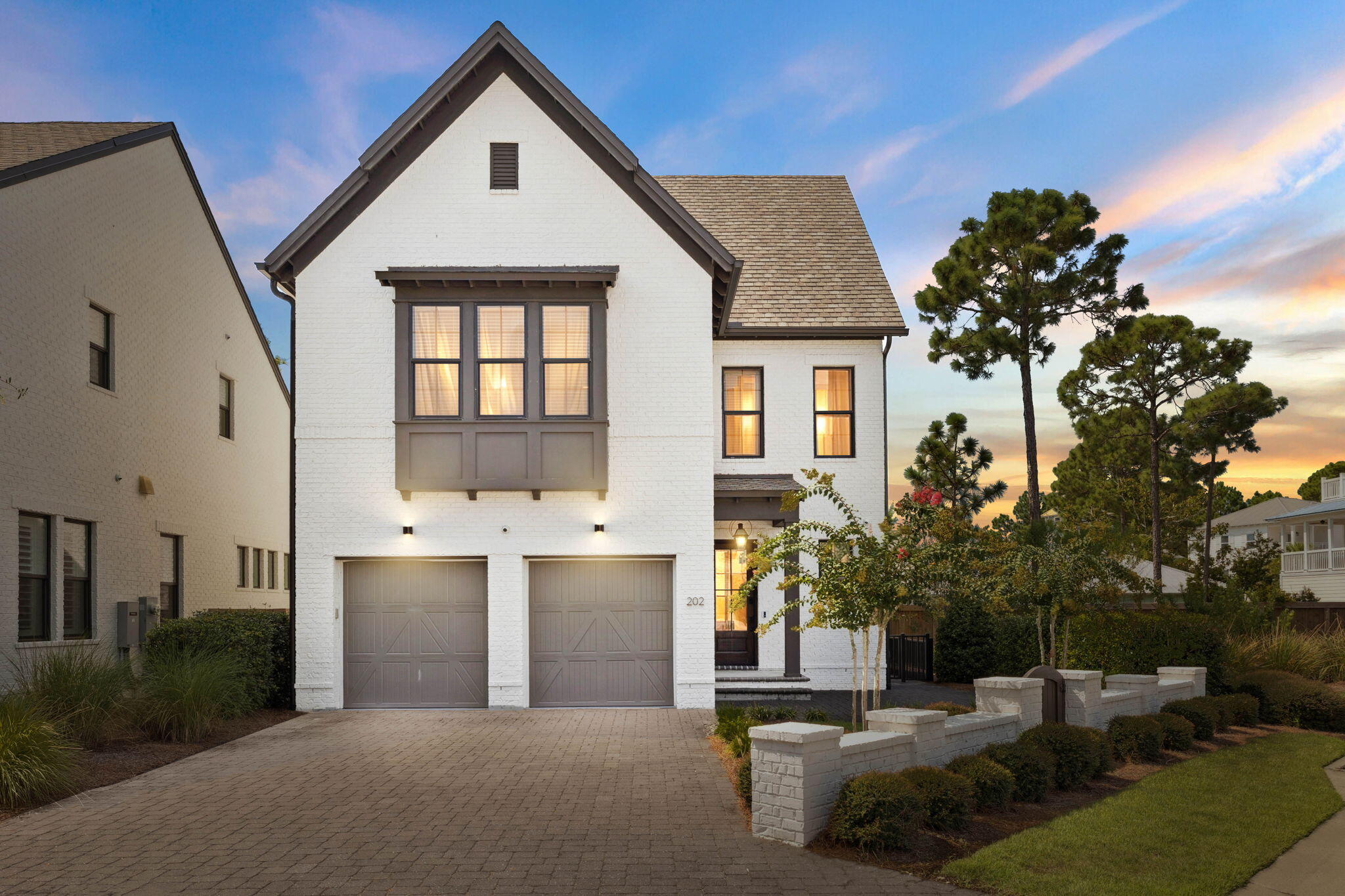 202 Ridgewalk Circle