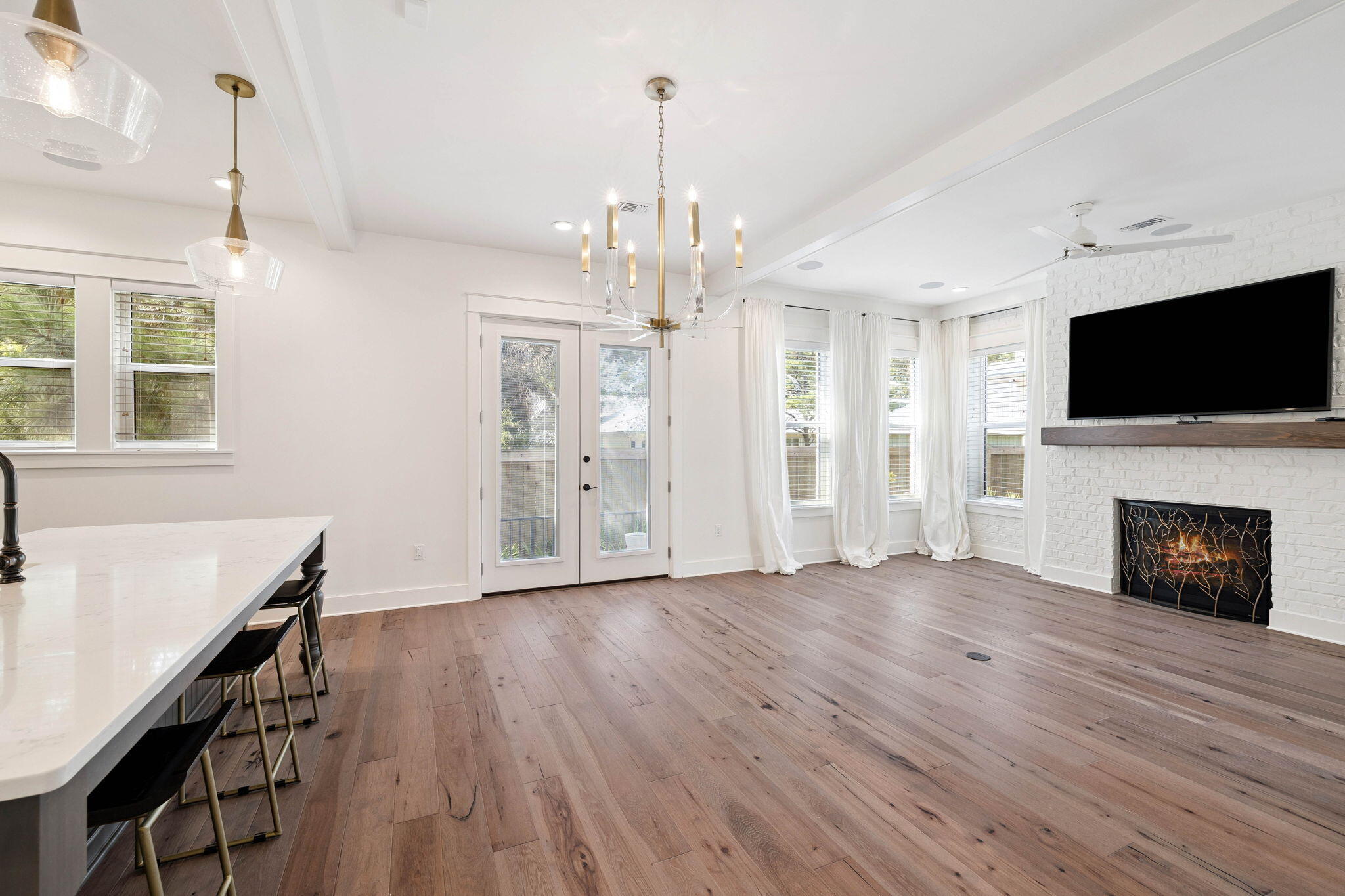 202 Ridgewalk Circle