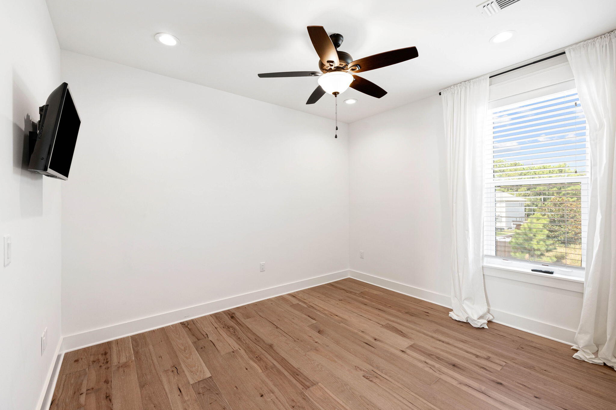 202 Ridgewalk Circle