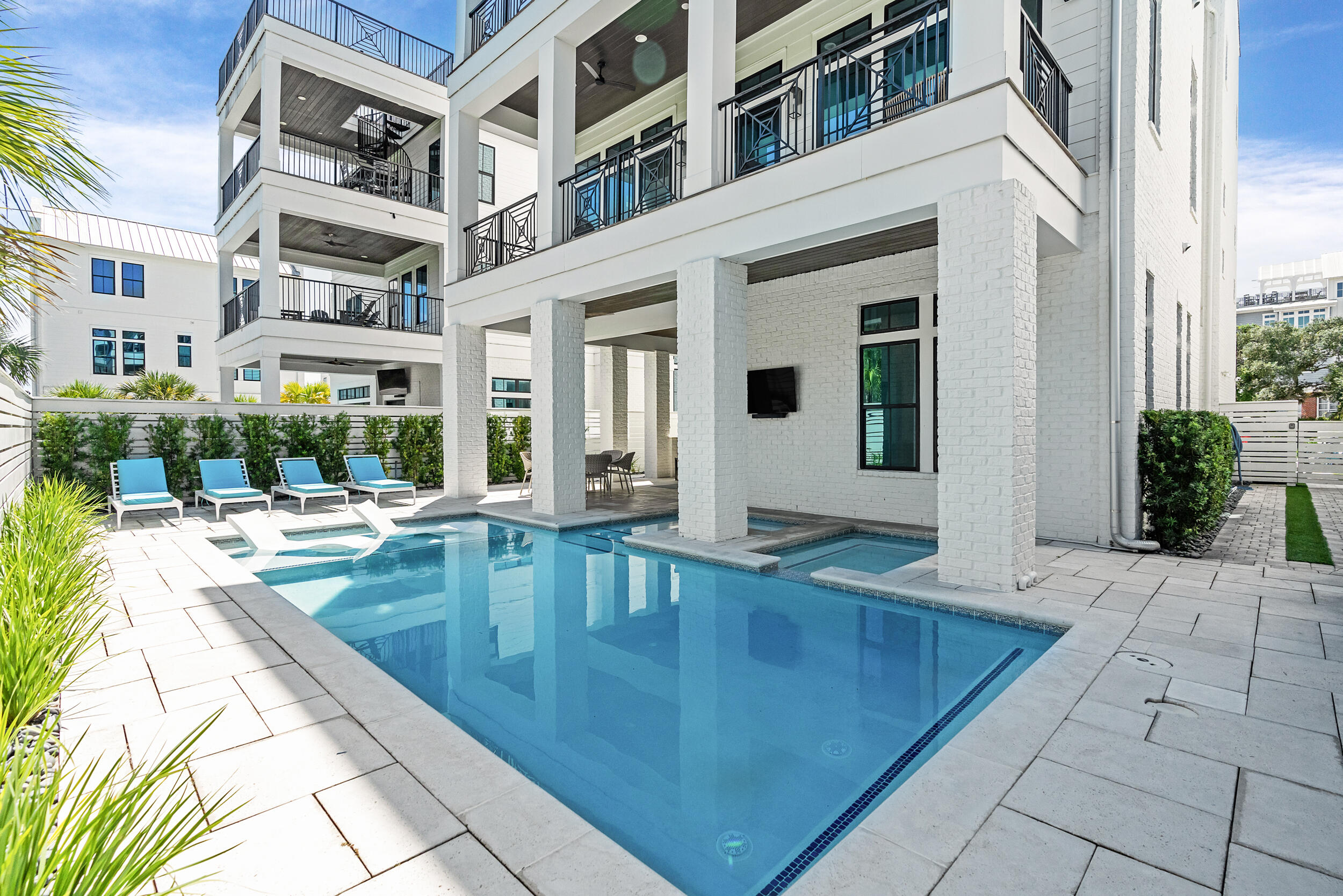 52 Seven Palms Drive