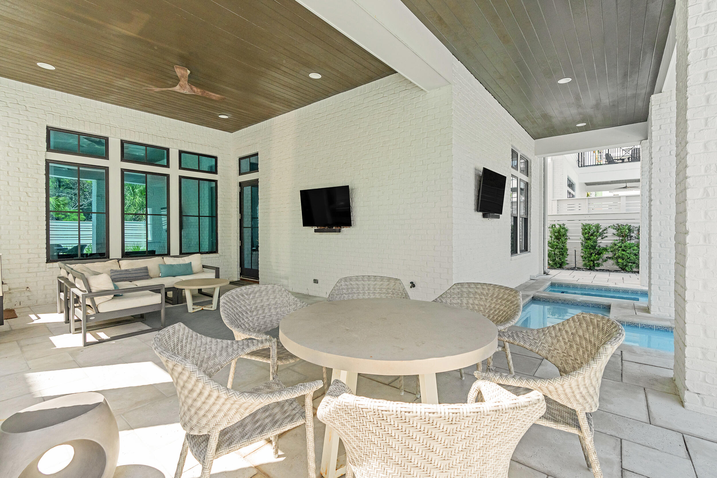 52 Seven Palms Drive