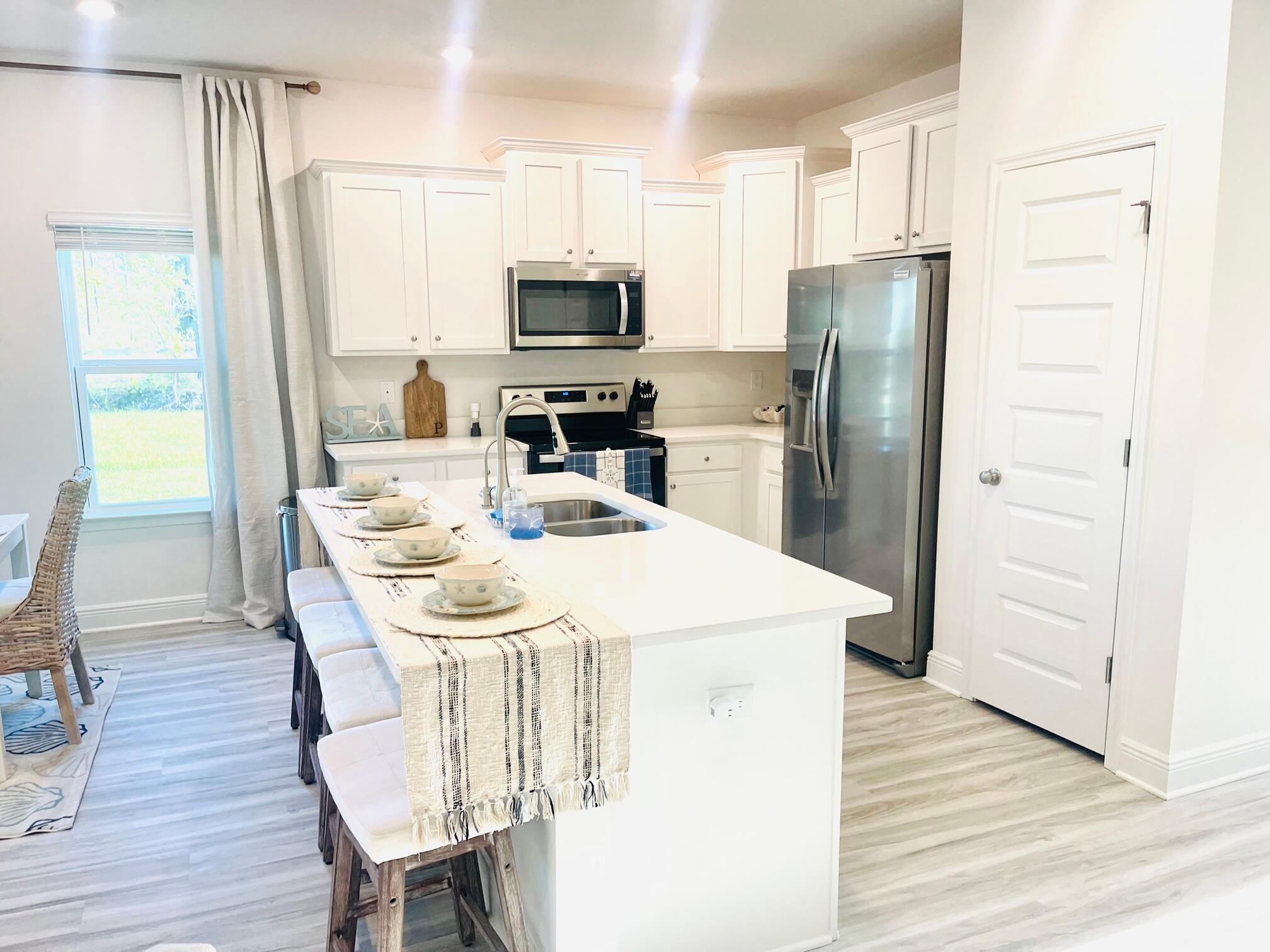 12 N Leviathan Court