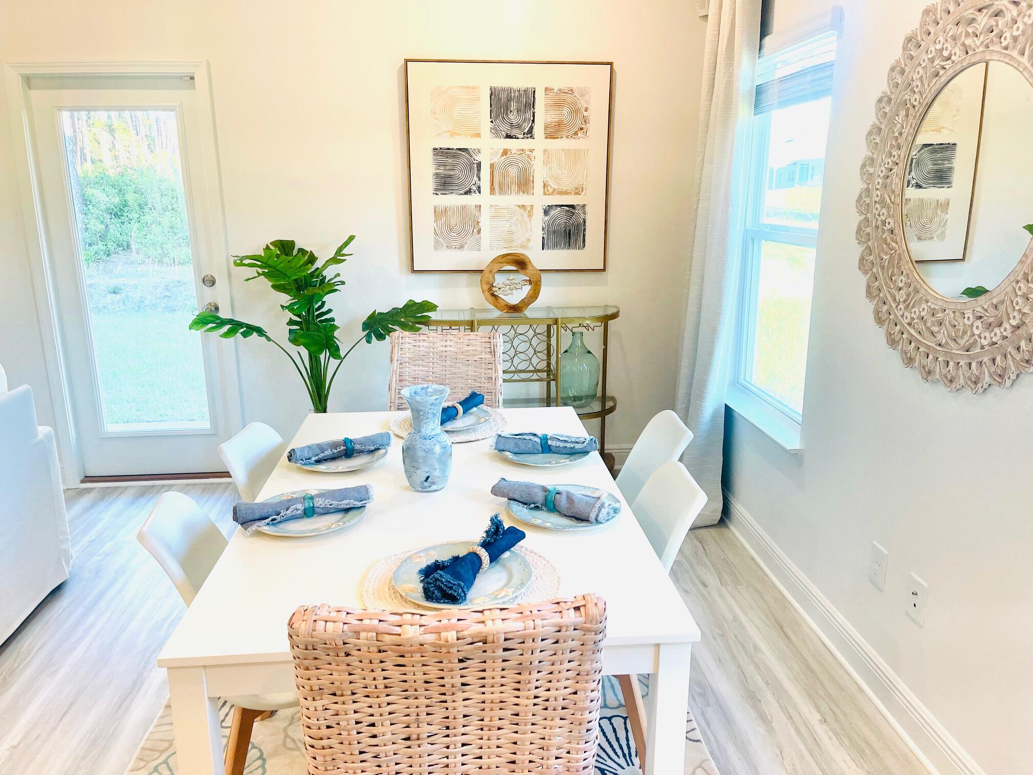 12 N Leviathan Court