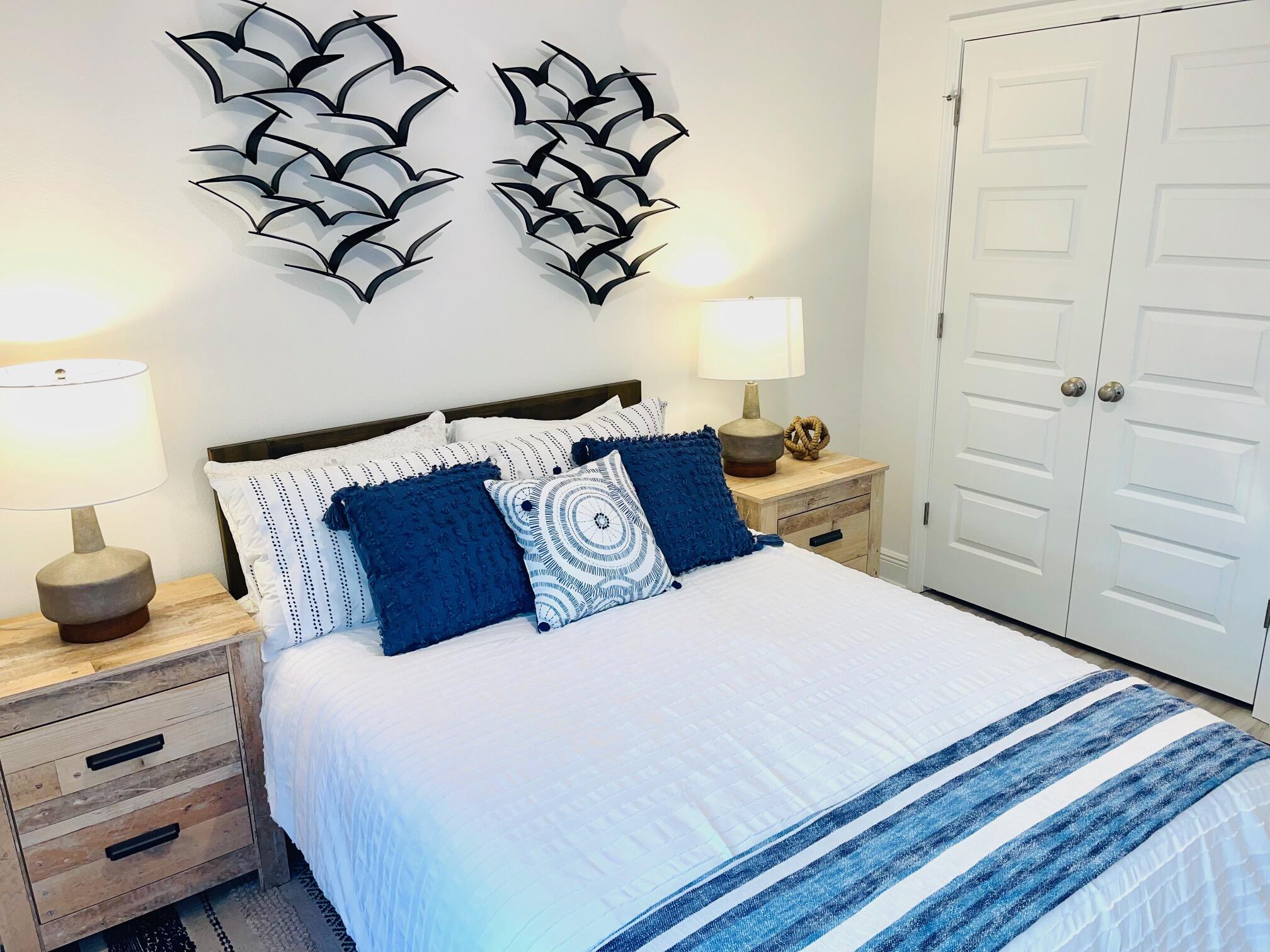 12 N Leviathan Court