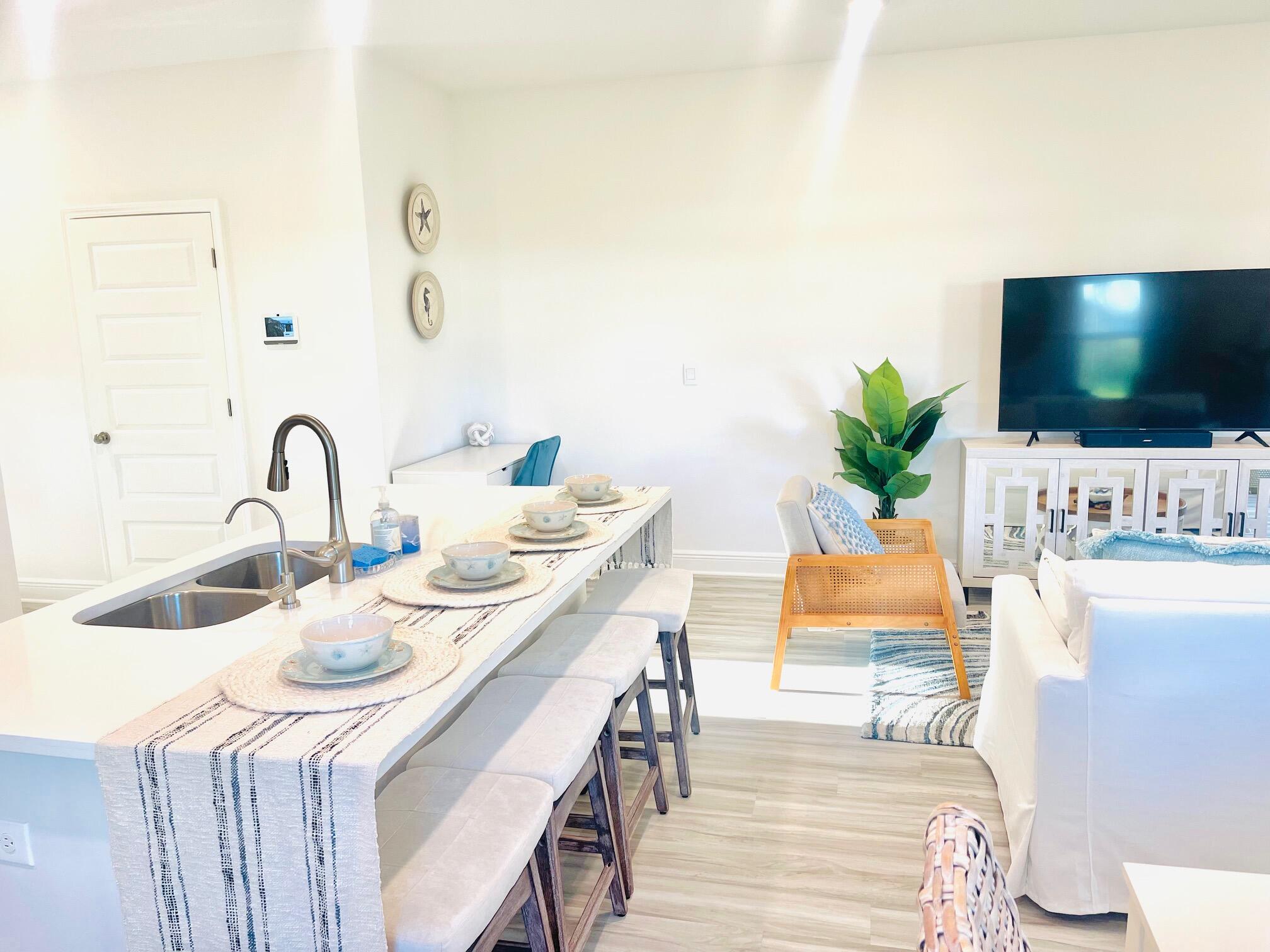 12 N Leviathan Court