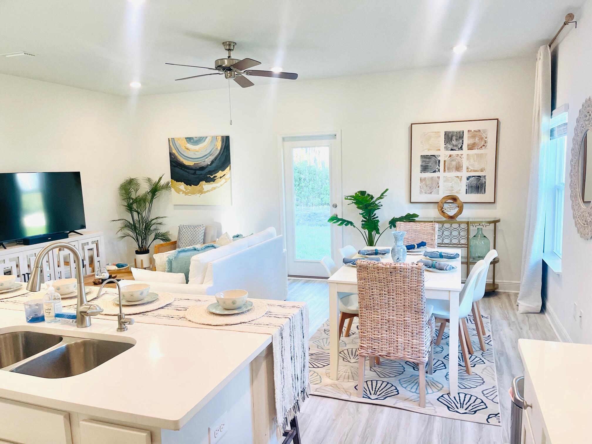 12 N Leviathan Court