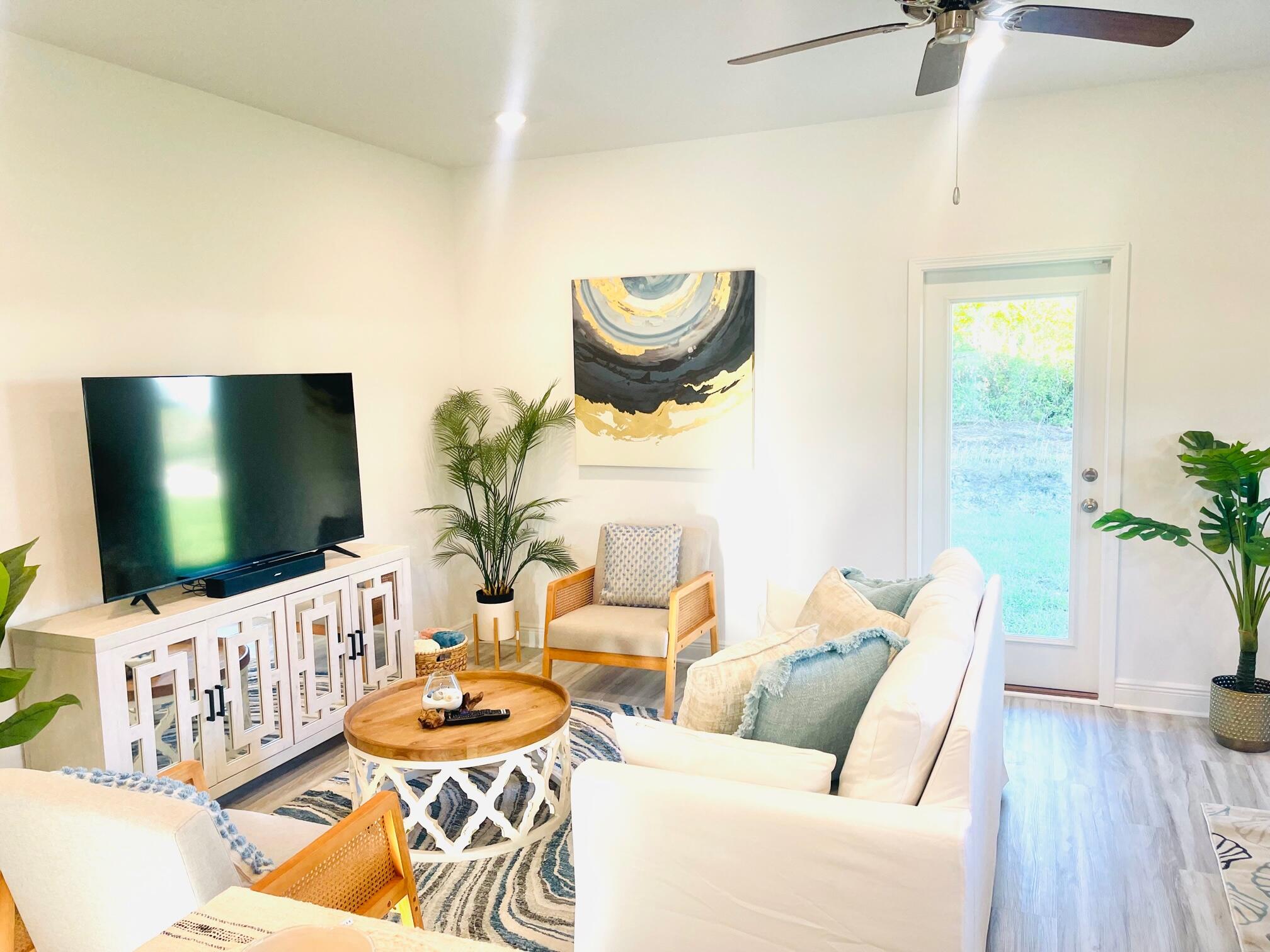 12 N Leviathan Court