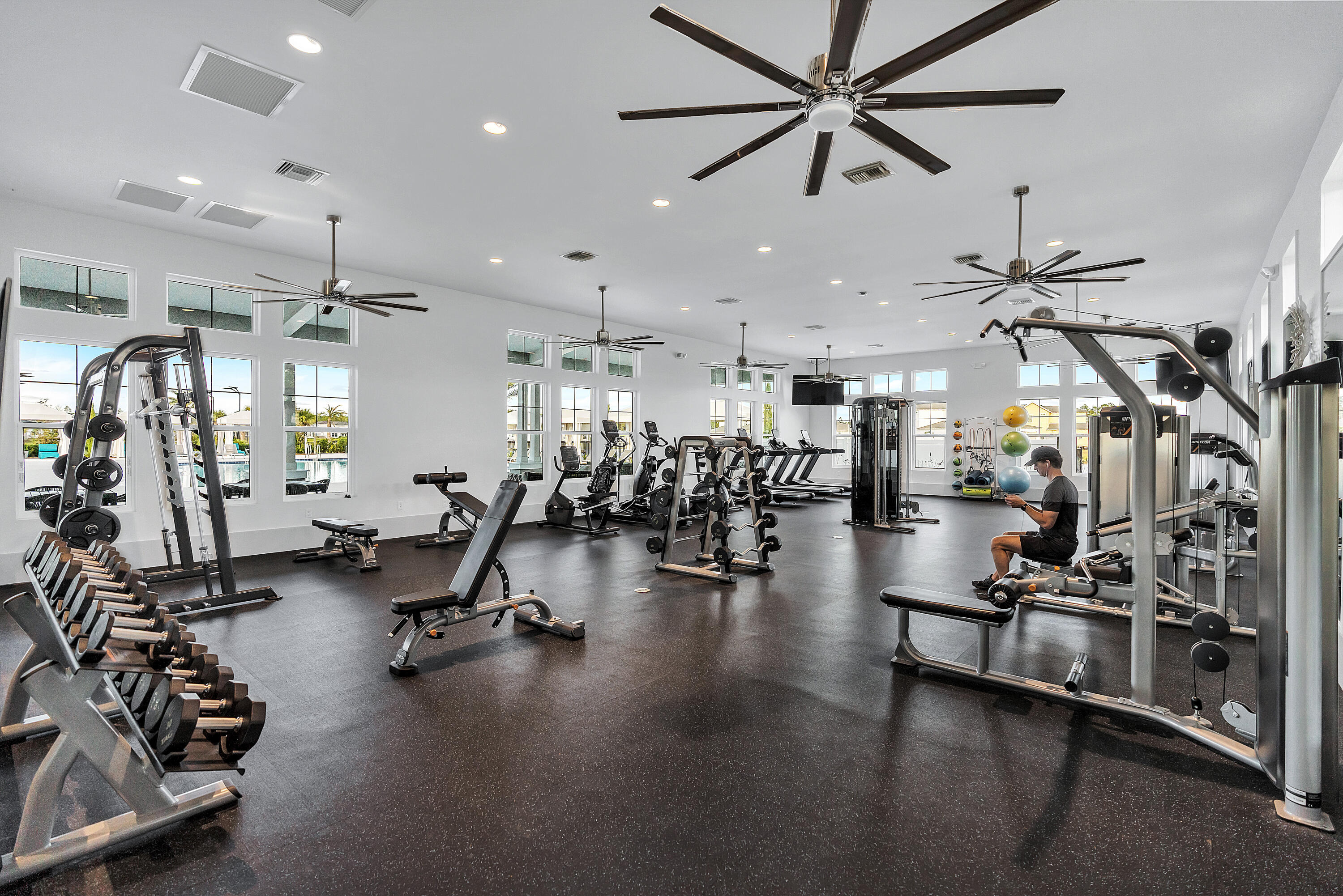 276 W Lafayette Road