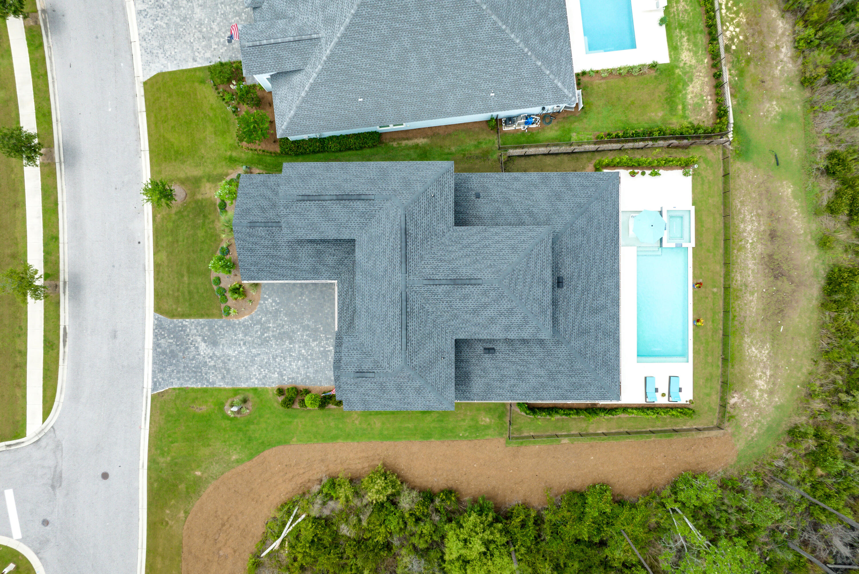 276 W Lafayette Road