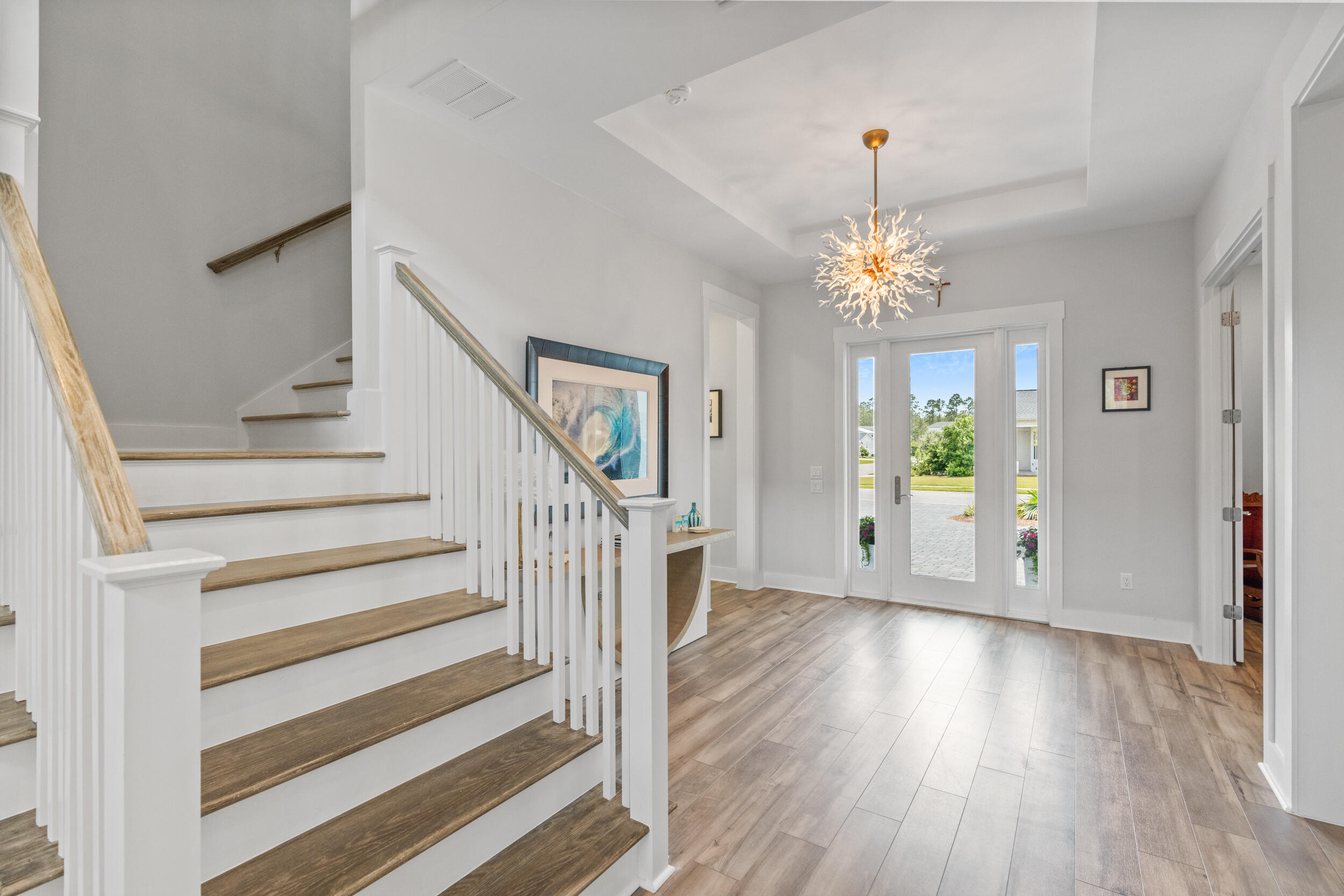 276 W Lafayette Road