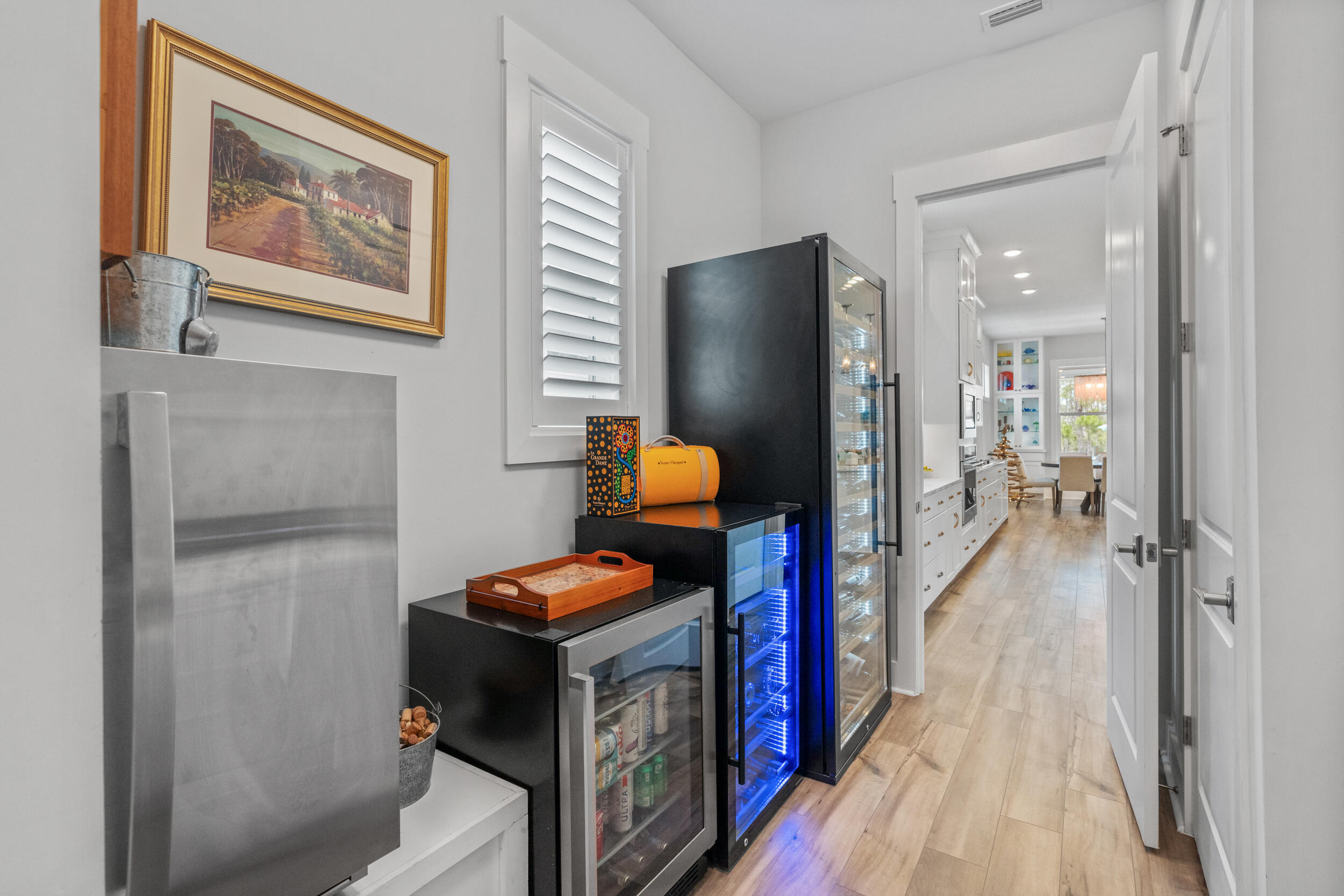 276 W Lafayette Road