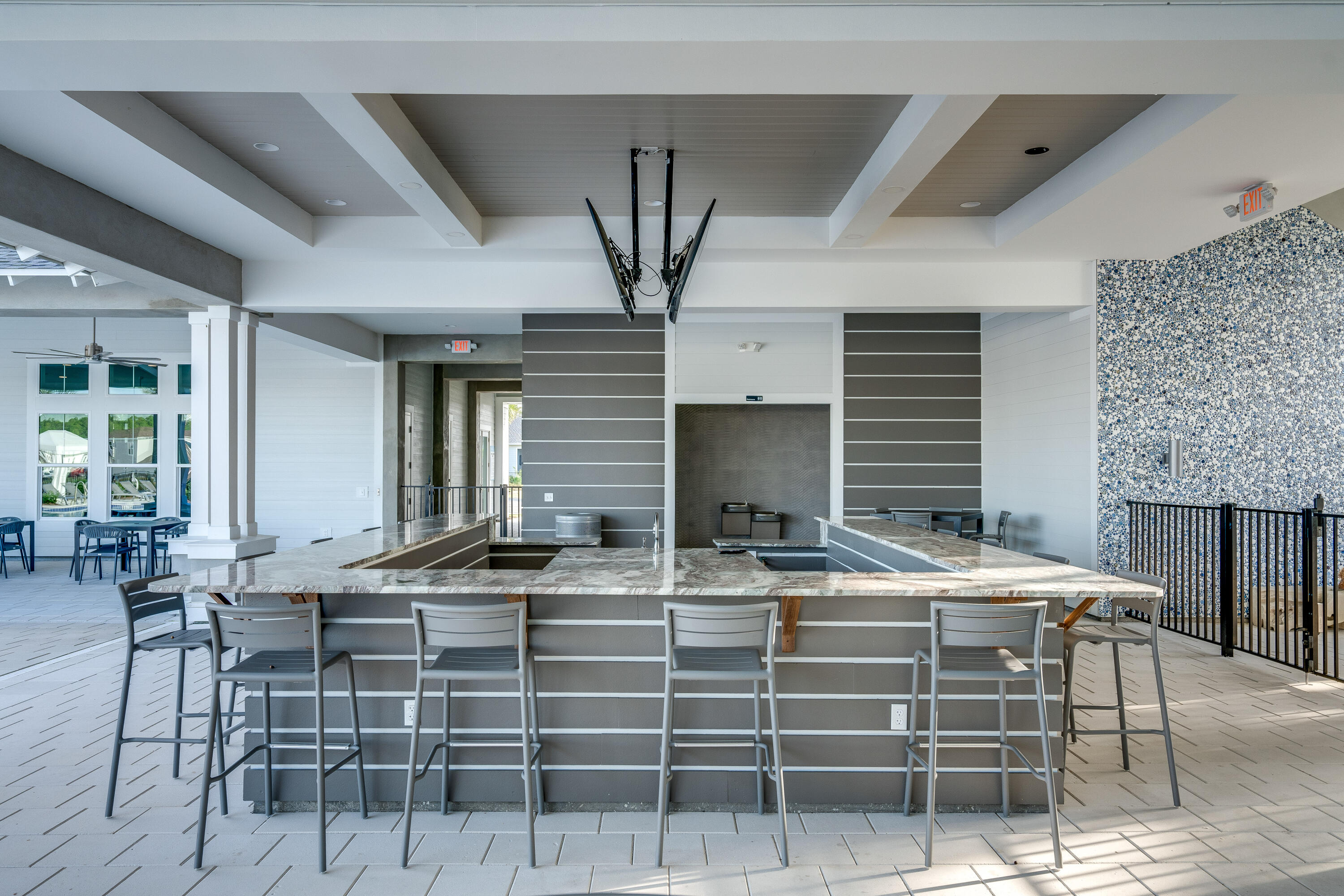 276 W Lafayette Road