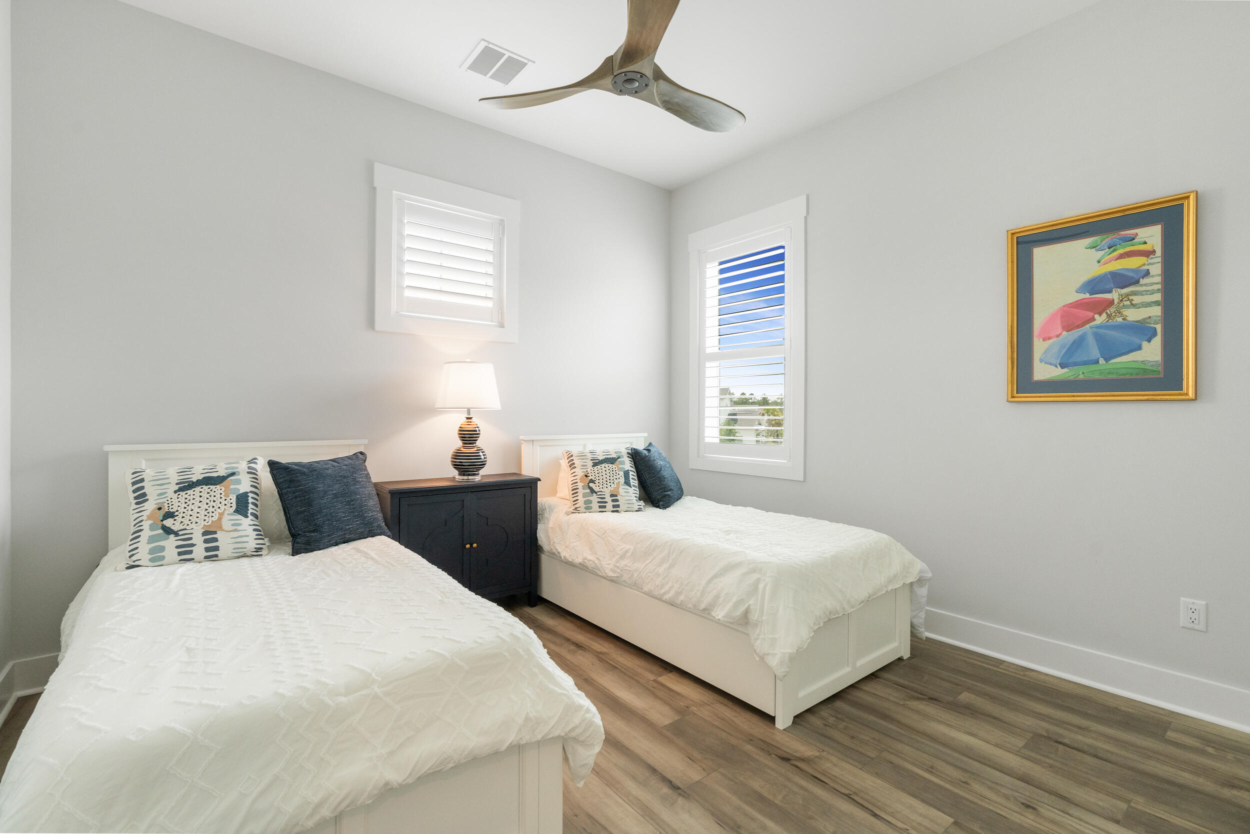 276 W Lafayette Road