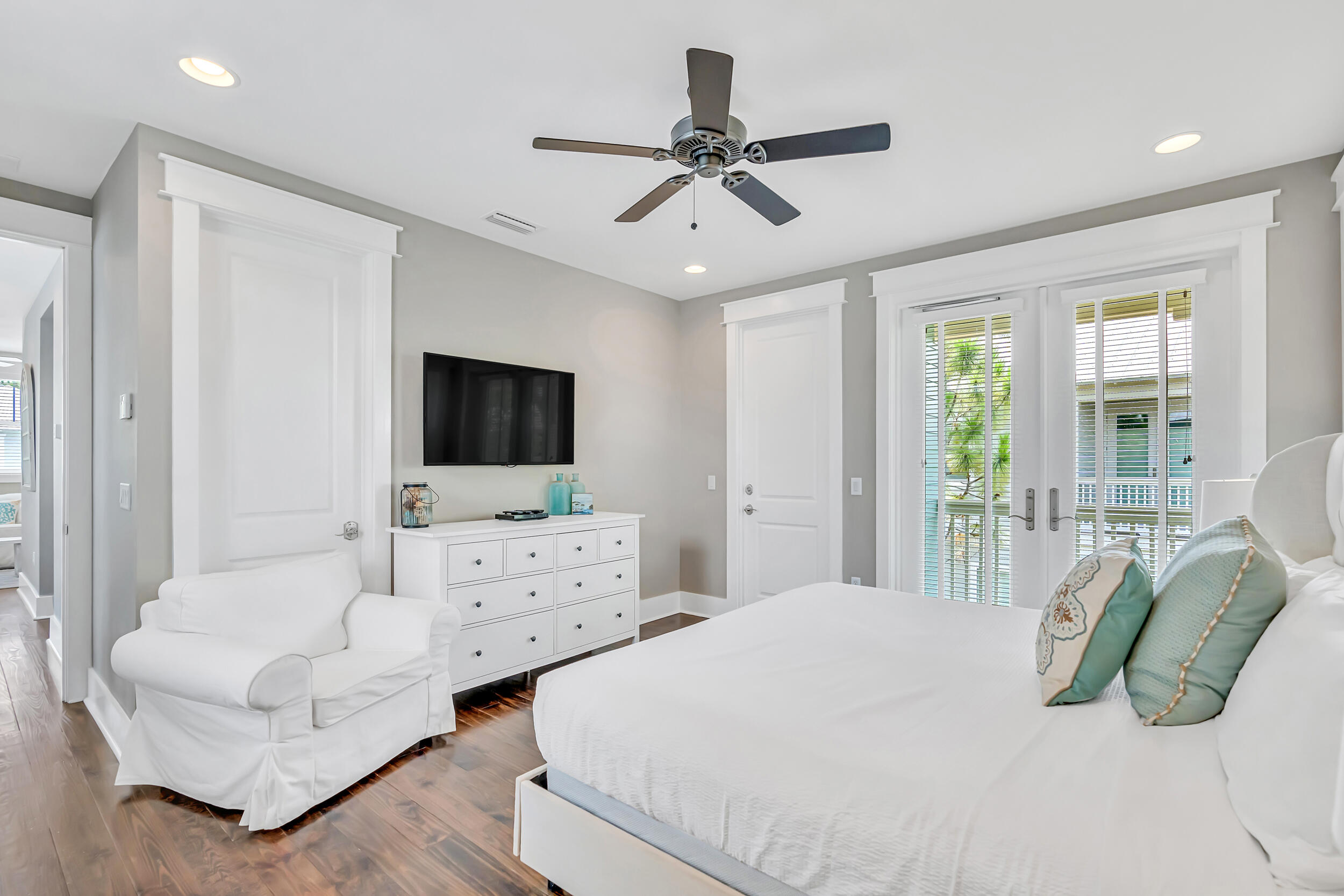 679 Flatwoods Forest Loop